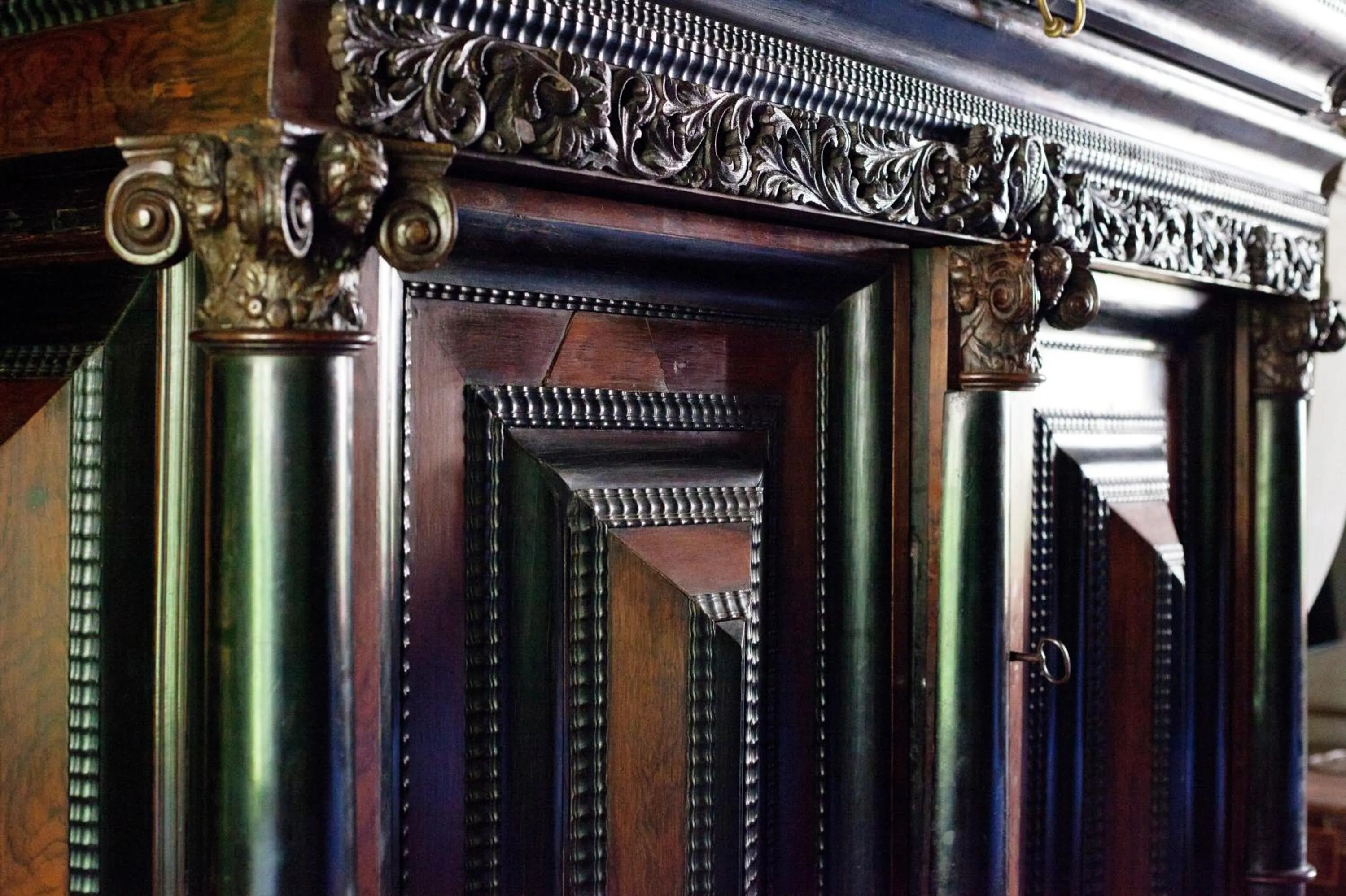 Decorative detail in Relais & Château Louise de La Vallière