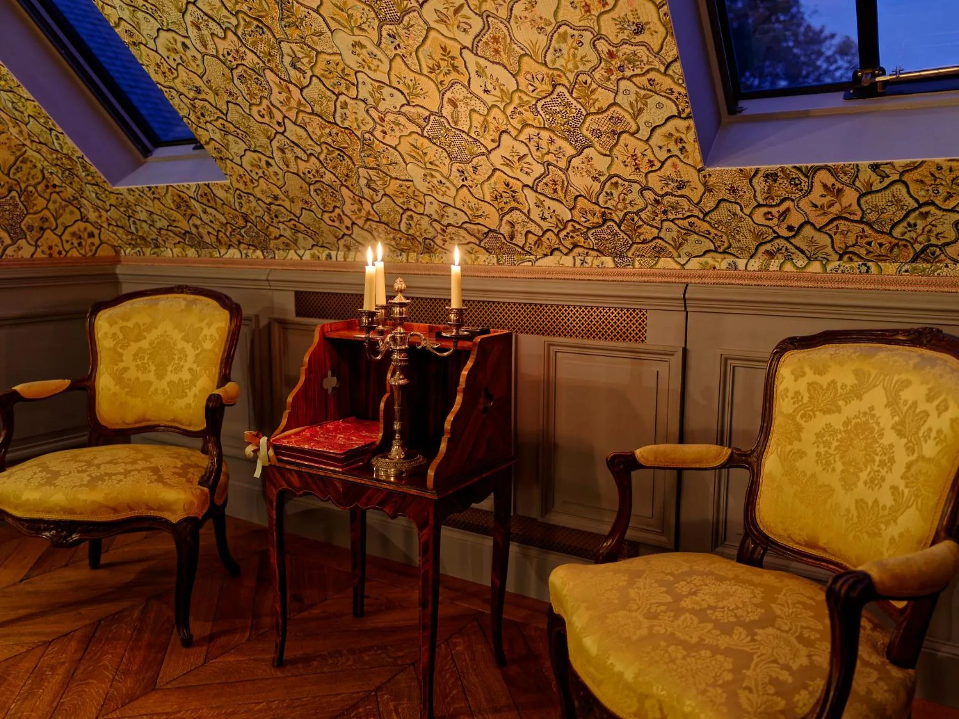 Decorative detail in Relais & Château Louise de La Vallière