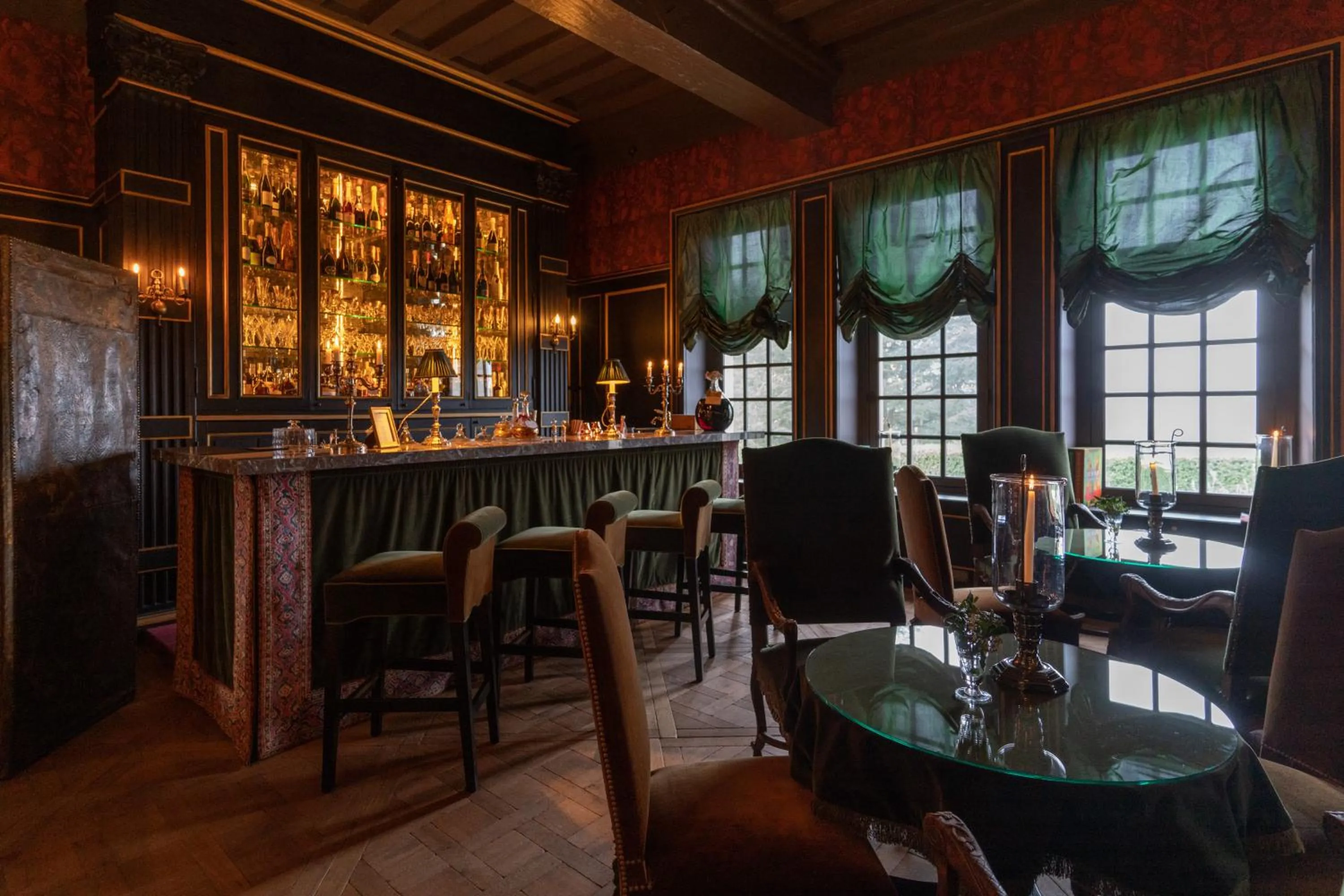Lounge or bar in Relais & Château Louise de La Vallière