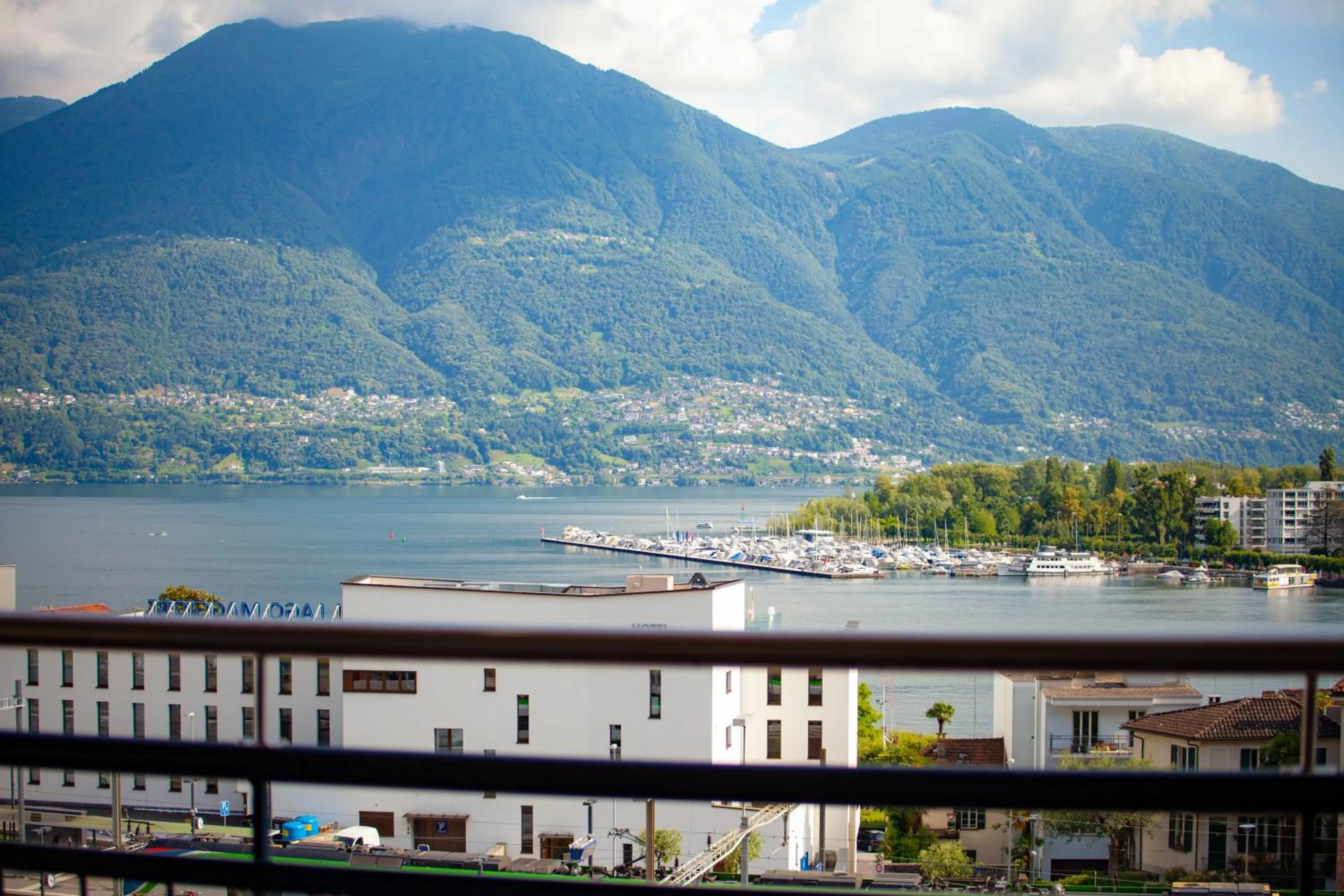 Lake view in Tertianum Residenza Al Parco Appartements & Restaurant