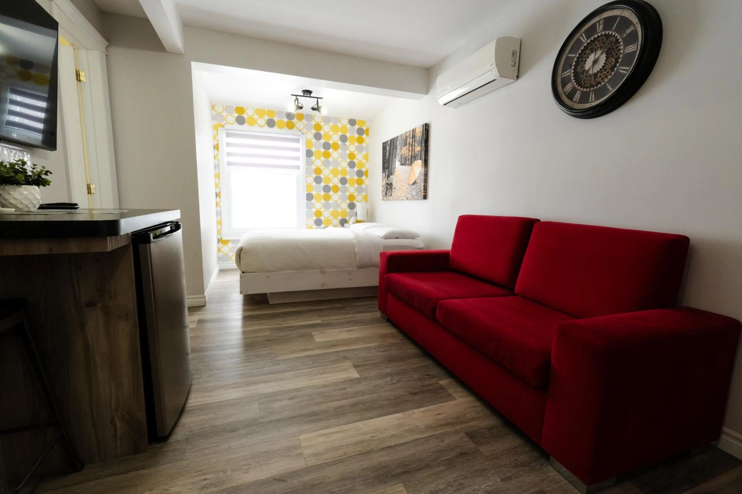 Seating area in Hôtel les quatre bonheurs