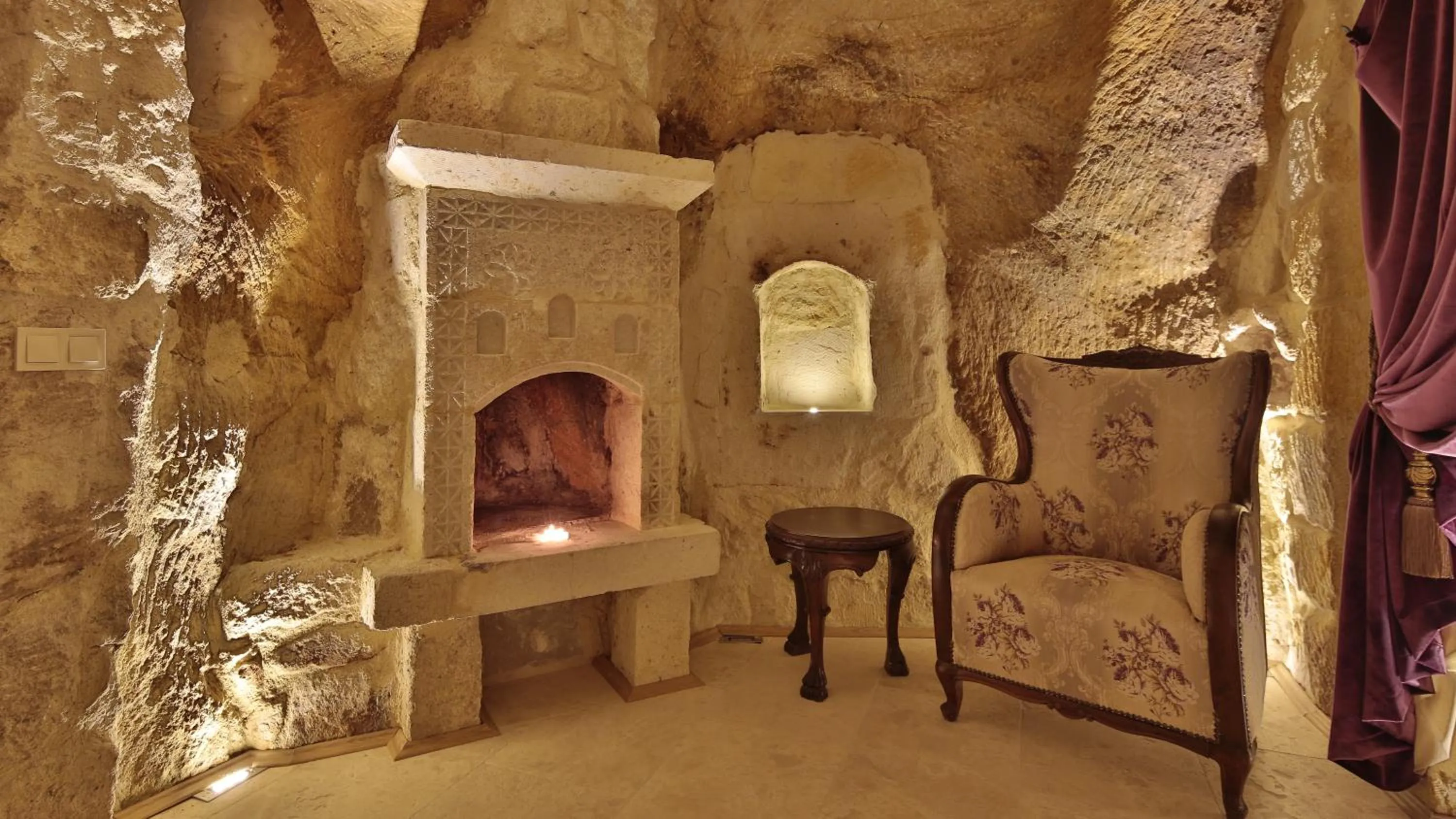 Living room in Golden Cave Suites