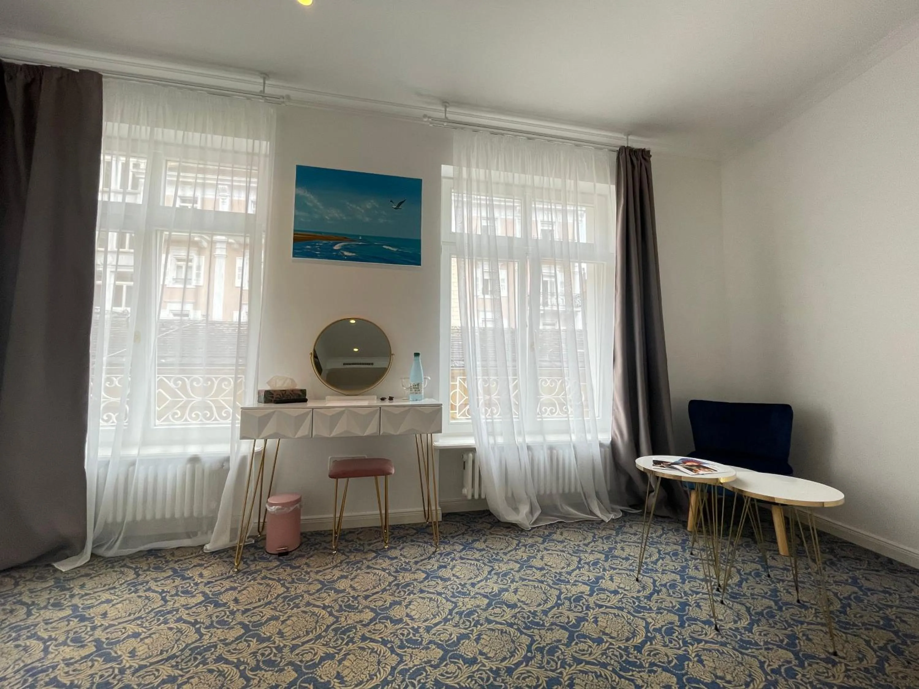 ART HOTEL HOUSE ONE