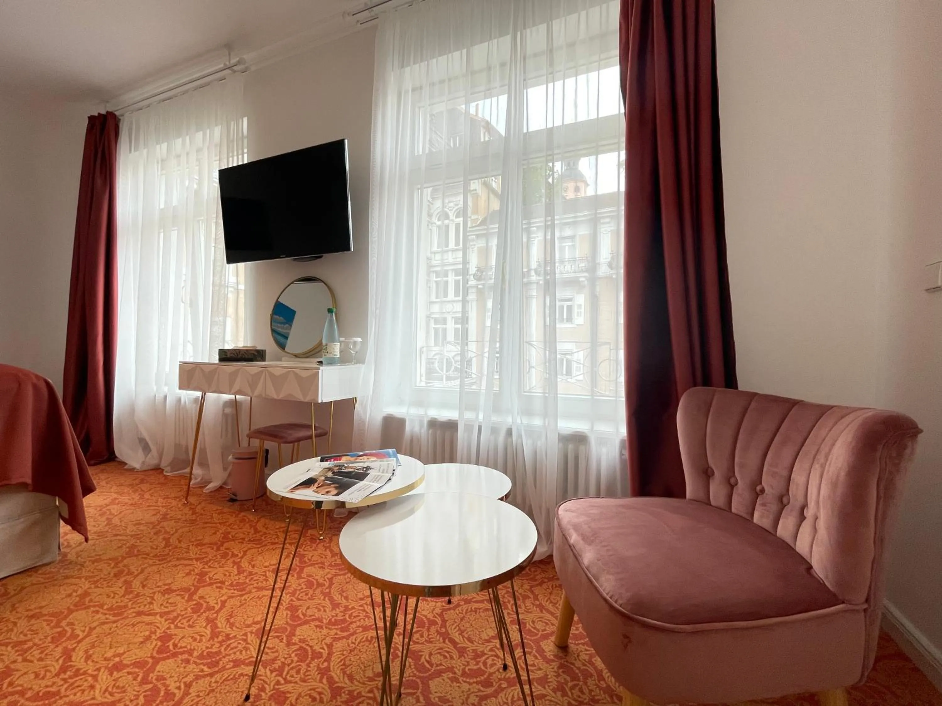 ART HOTEL HOUSE ONE