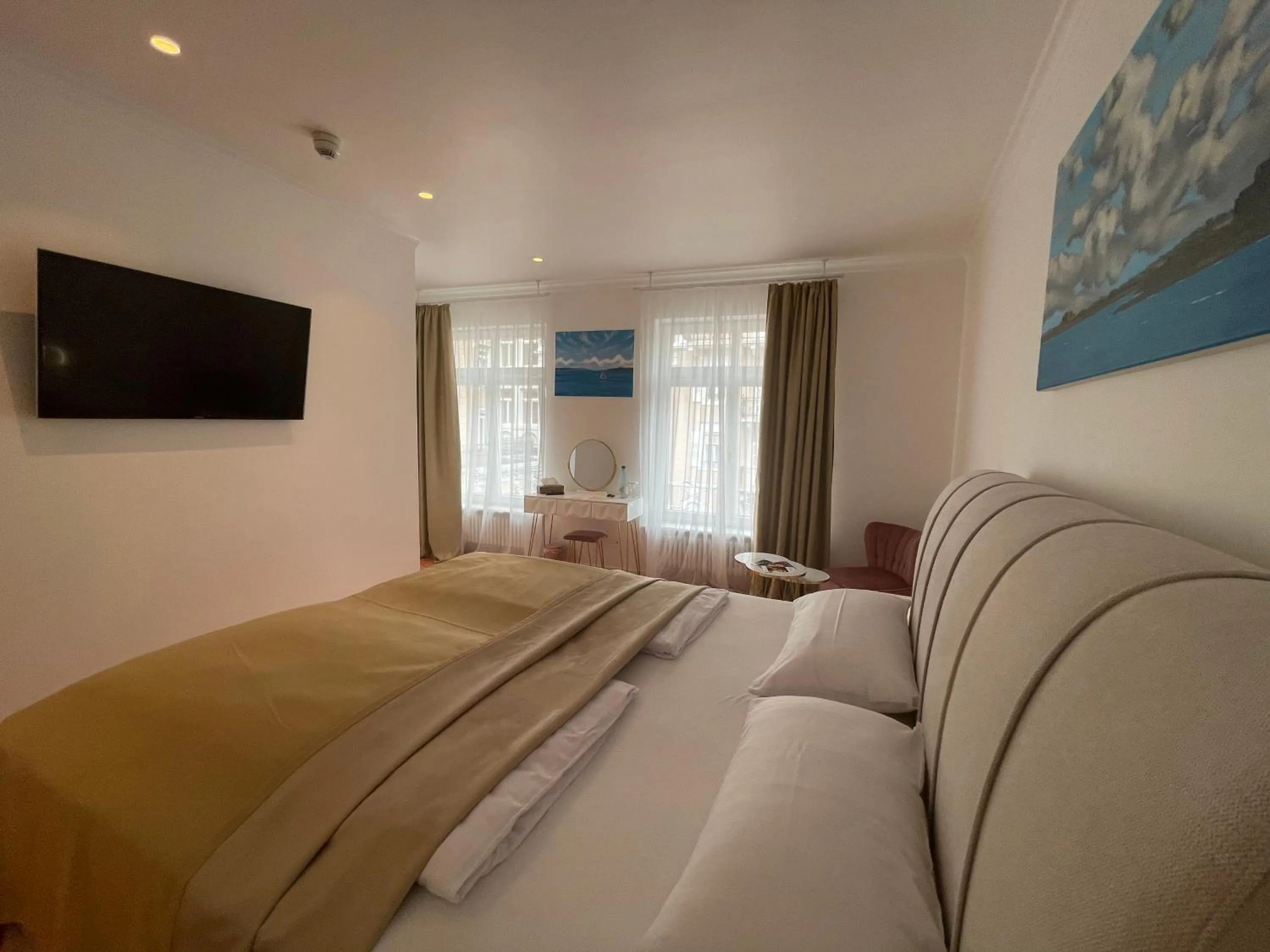 Bed in ART HOTEL HOUSE ONE