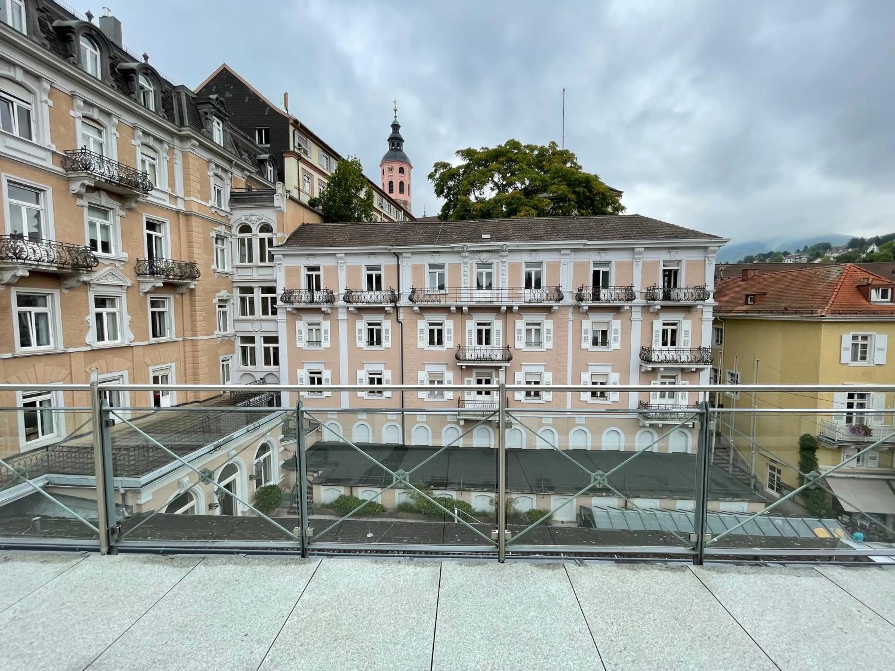ART HOTEL HOUSE ONE