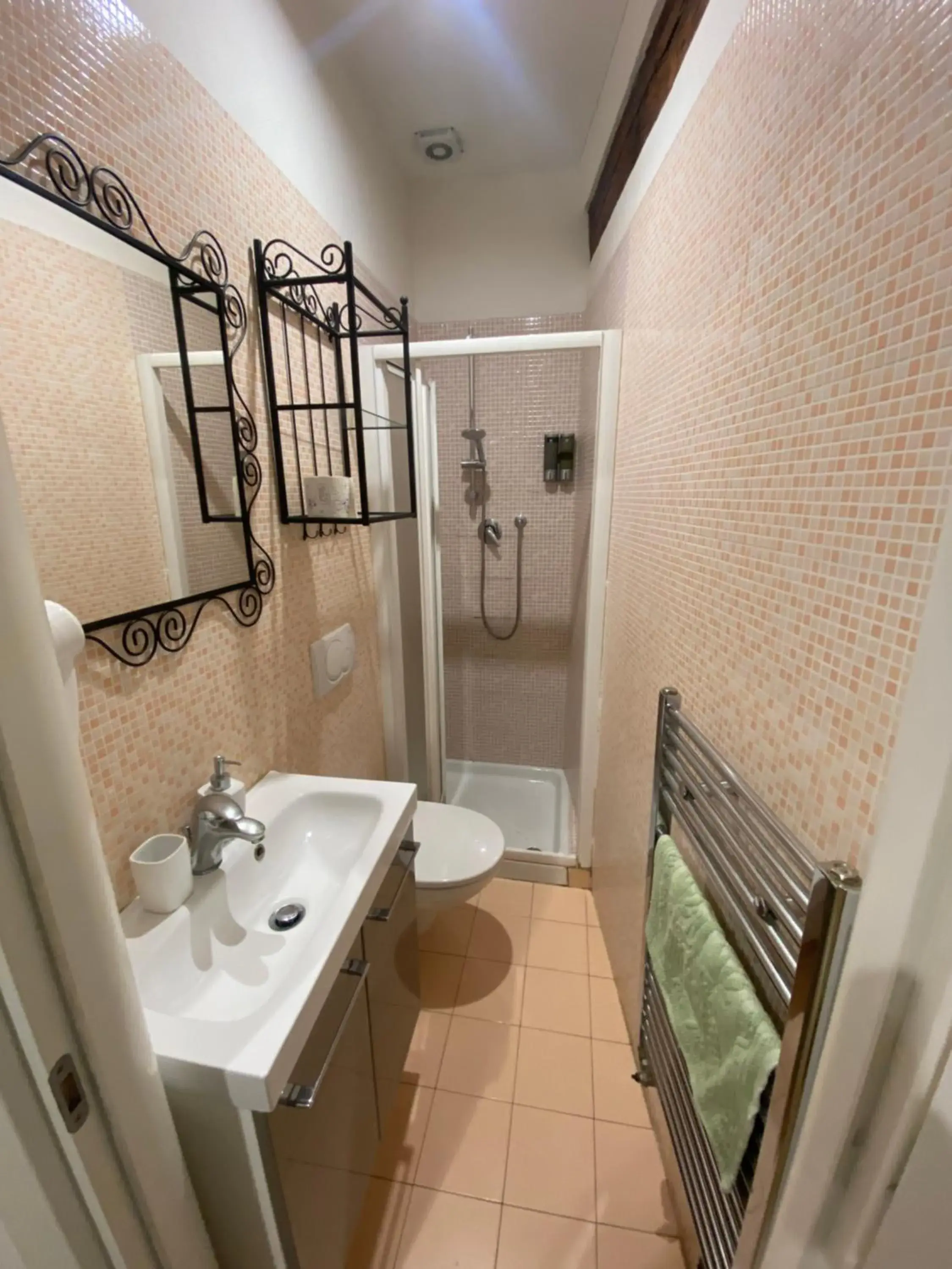 Twin Room - single occupancy in B&B and Home La Piazzetta della Pioggia Twin Room - single occupancy in B&B and Home La Piazzetta della Pioggia