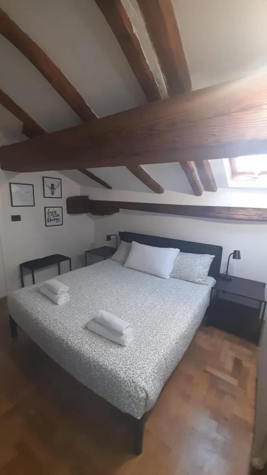 Bed in B&B and Home La Piazzetta della Pioggia