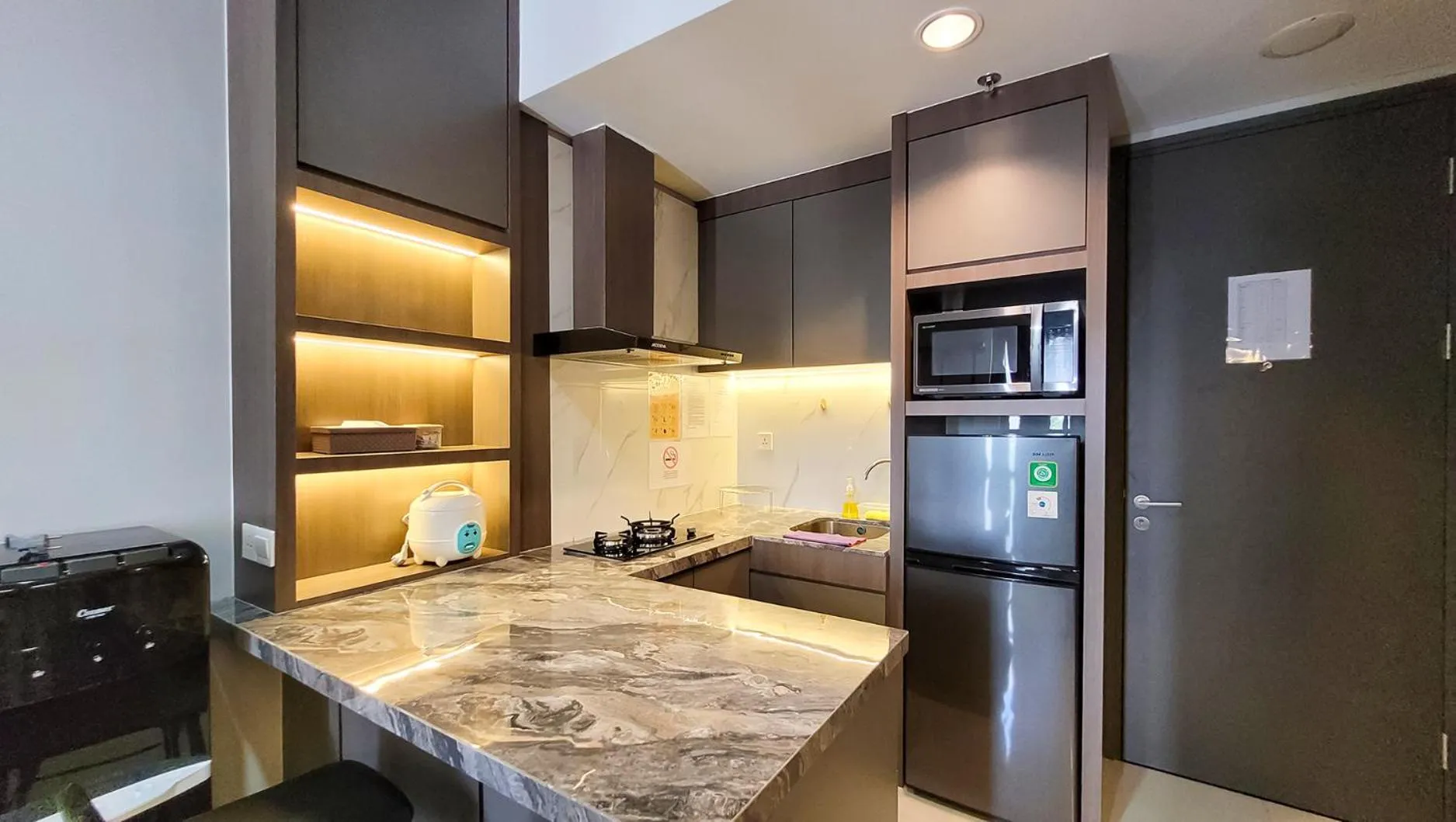 Kitchen or kitchenette in Palam Mansion at Apartment One Residence