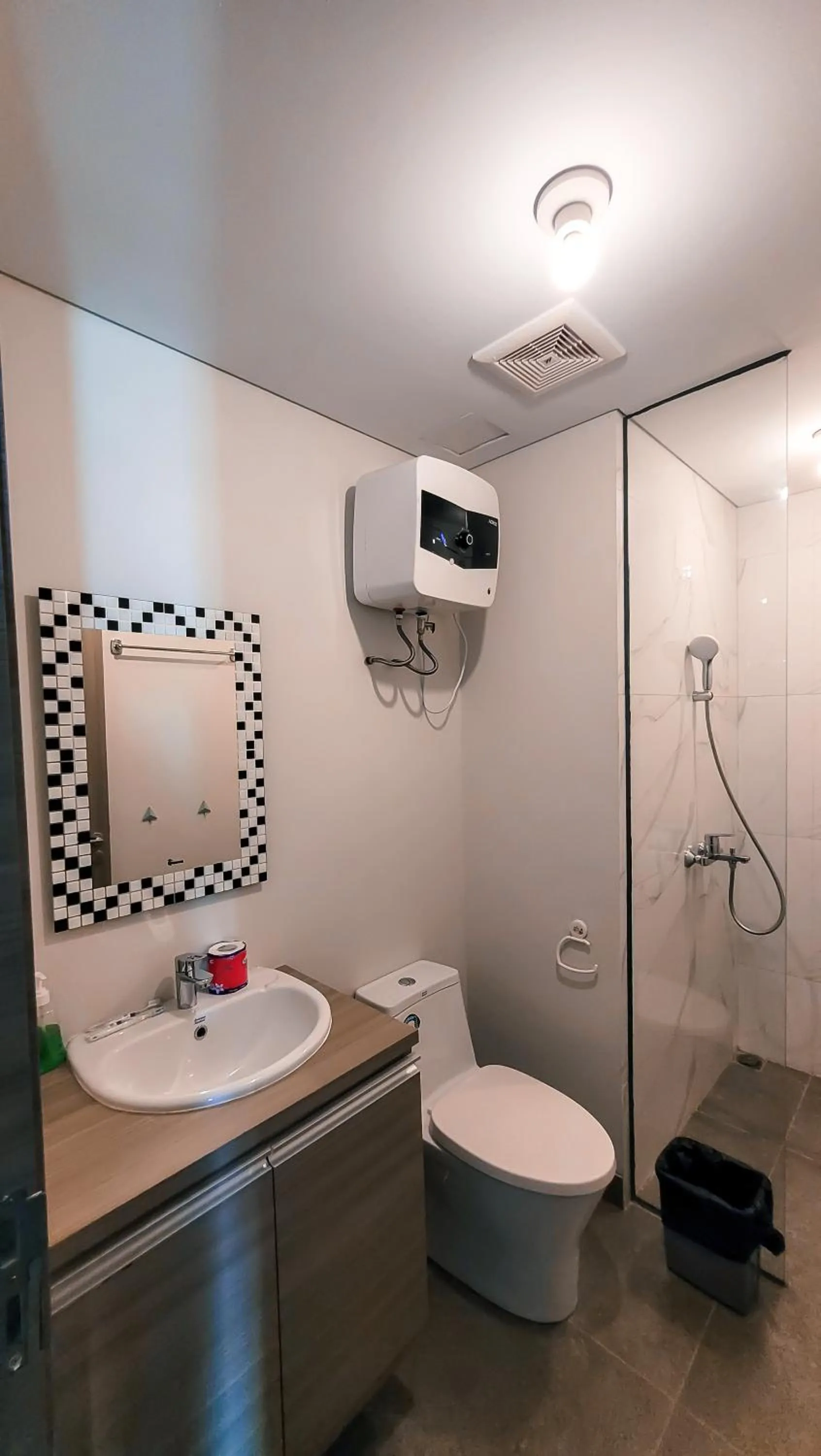 Shower in Palam Mansion at Apartment One Residence