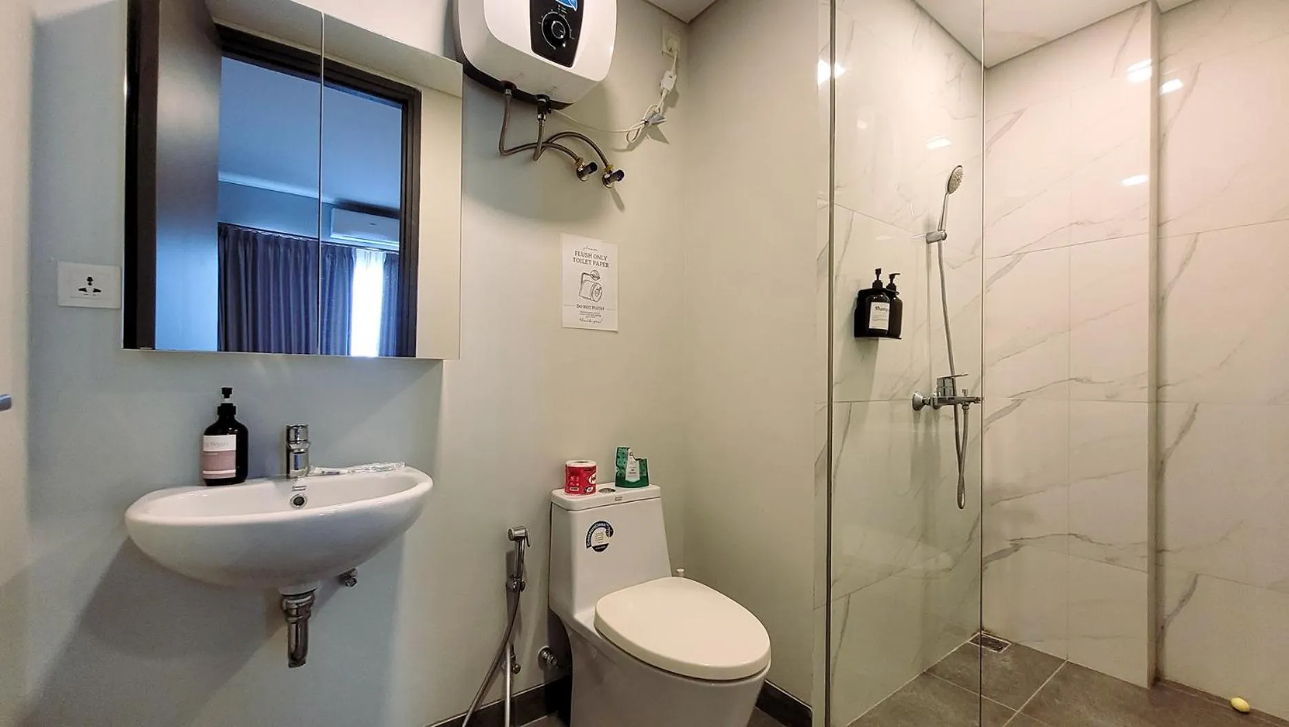 Shower in Palam Mansion at Apartment One Residence