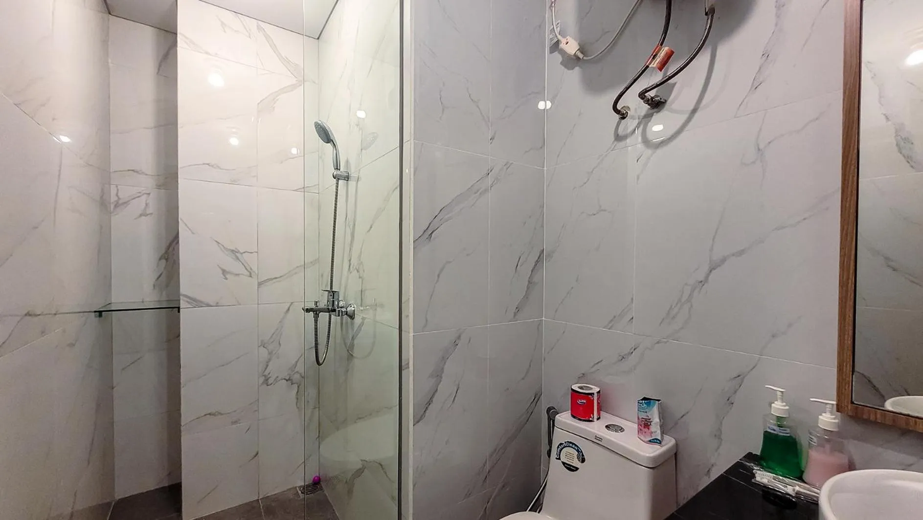 Shower in Palam Mansion at Apartment One Residence