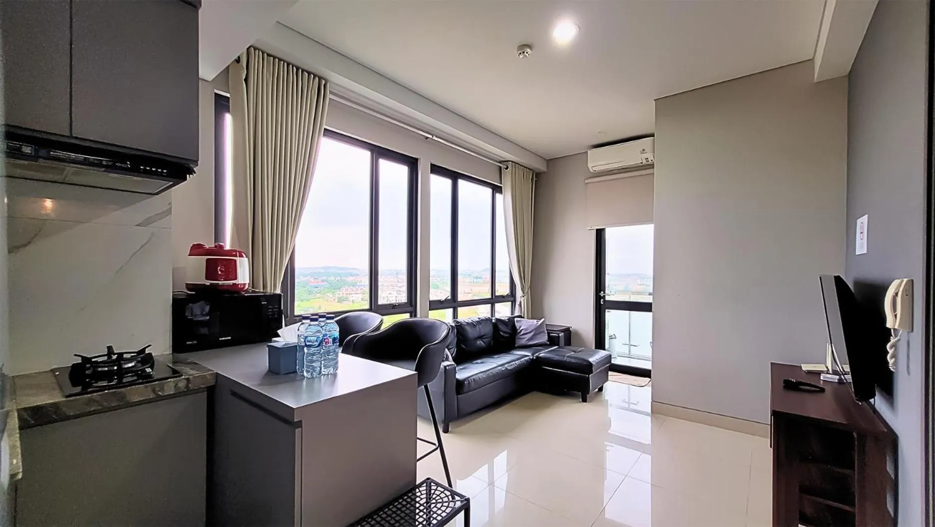 TV and multimedia in Palam Mansion at Apartment One Residence