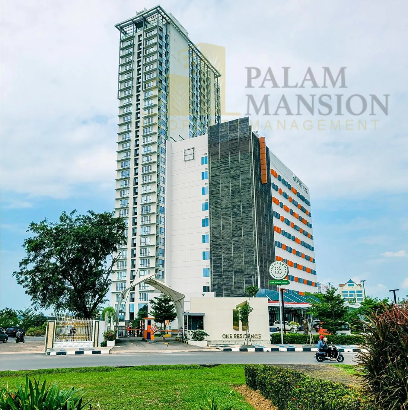 Property building in Palam Mansion at Apartment One Residence