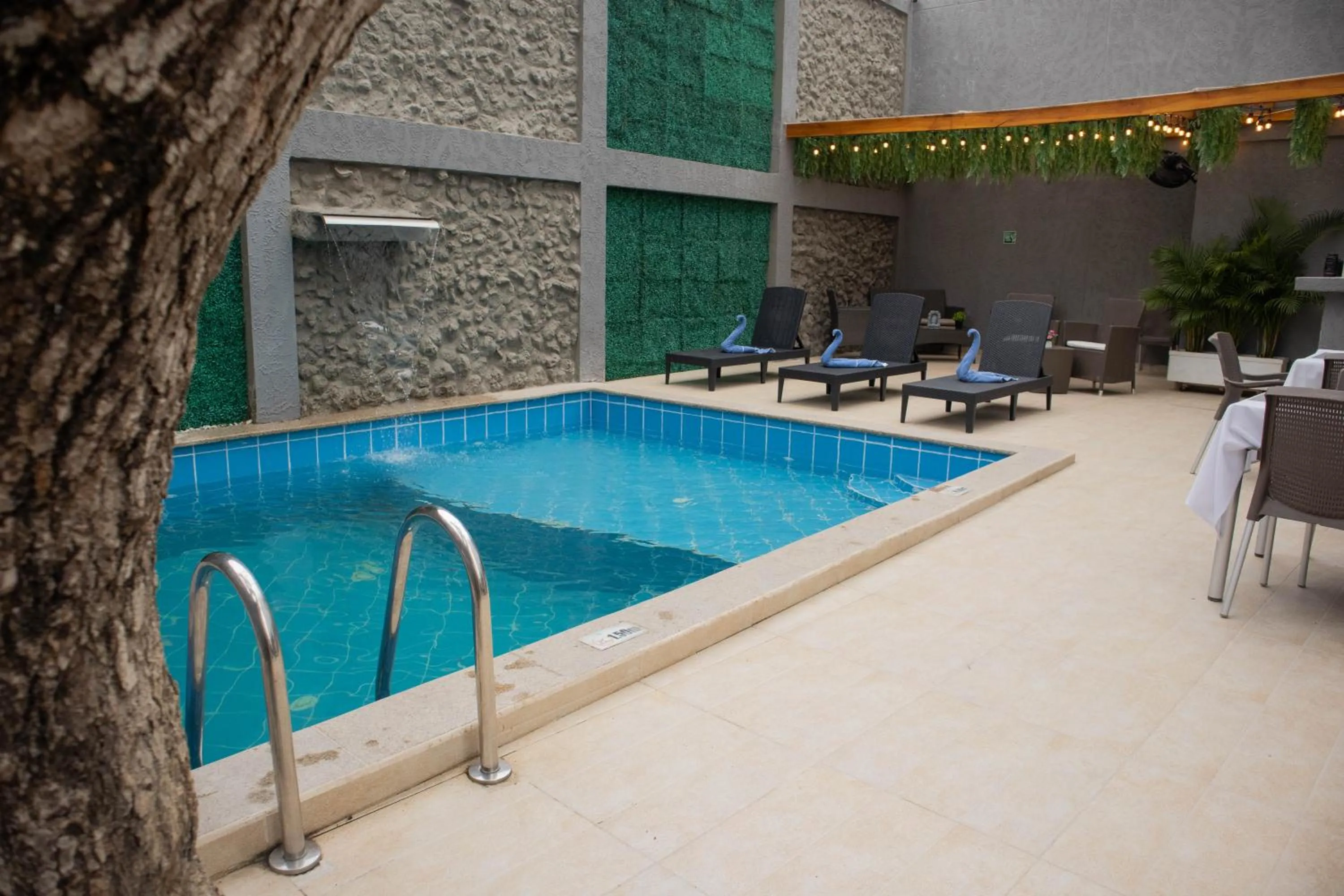 Patio in Hotel El Marqués De Manga