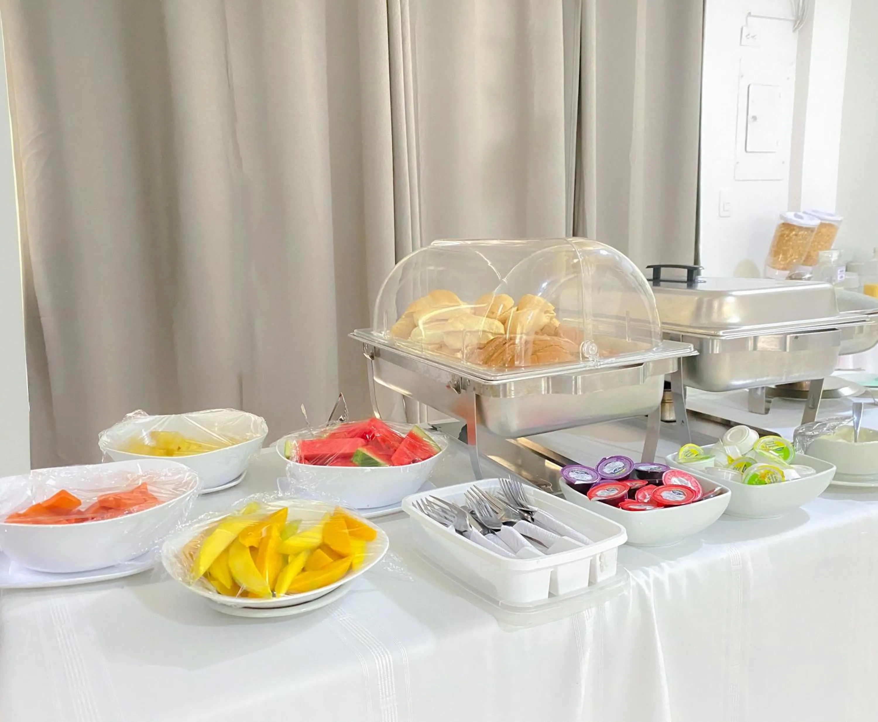 Breakfast in Hotel El Marqués De Manga