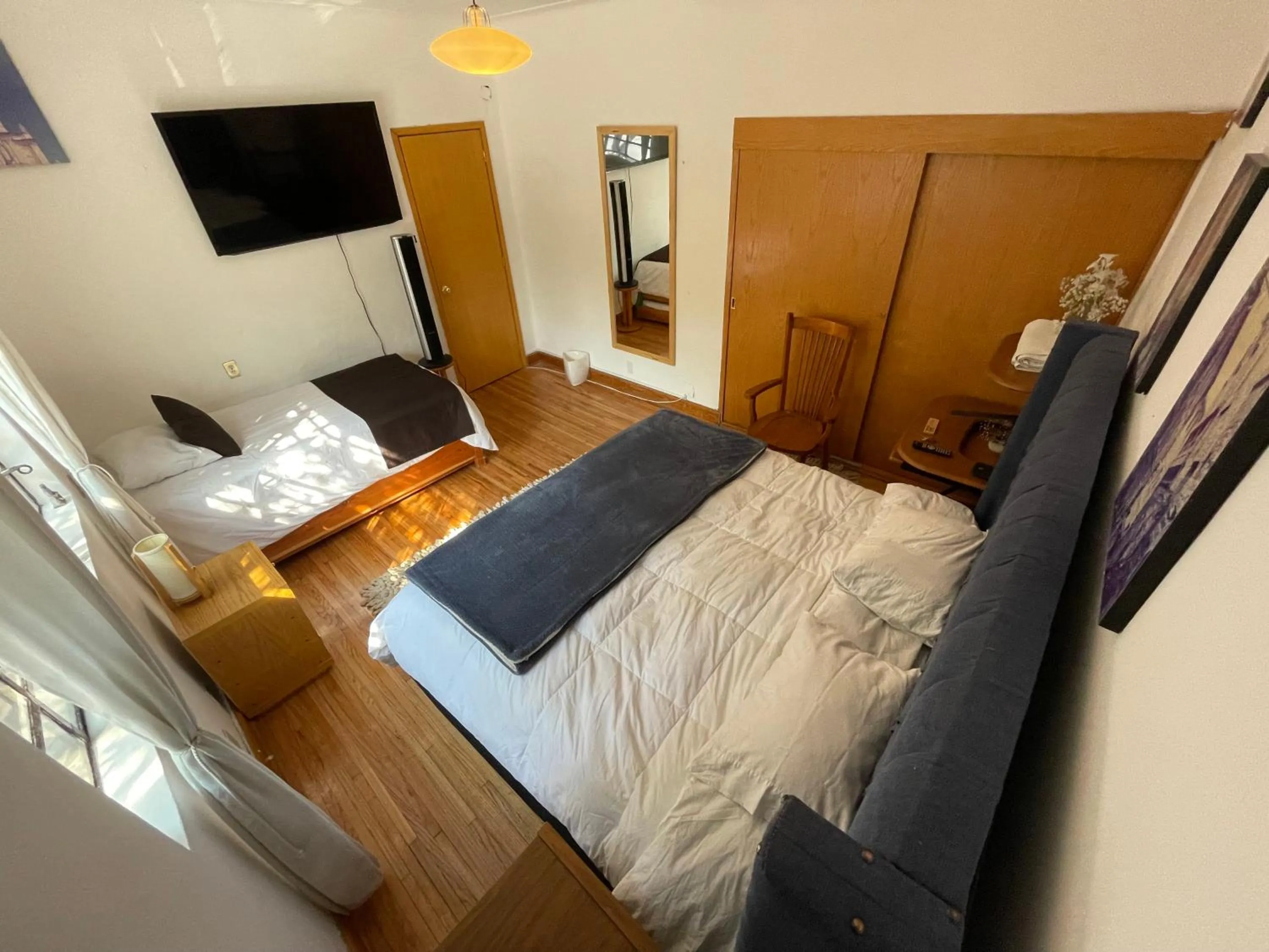 Photo of the whole room, Bed in Hostal Roma Condesa