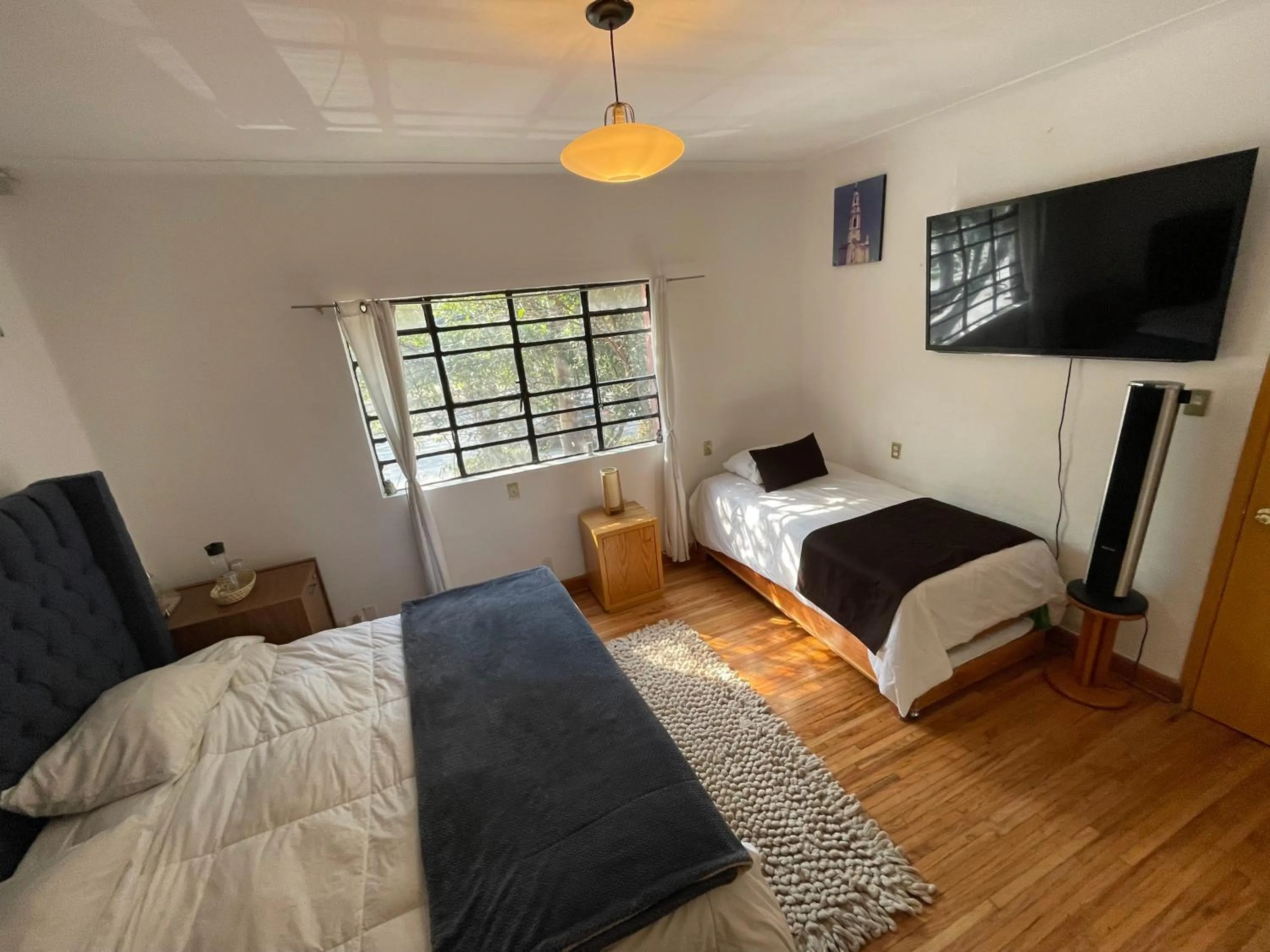 Photo of the whole room, Bed in Hostal Roma Condesa