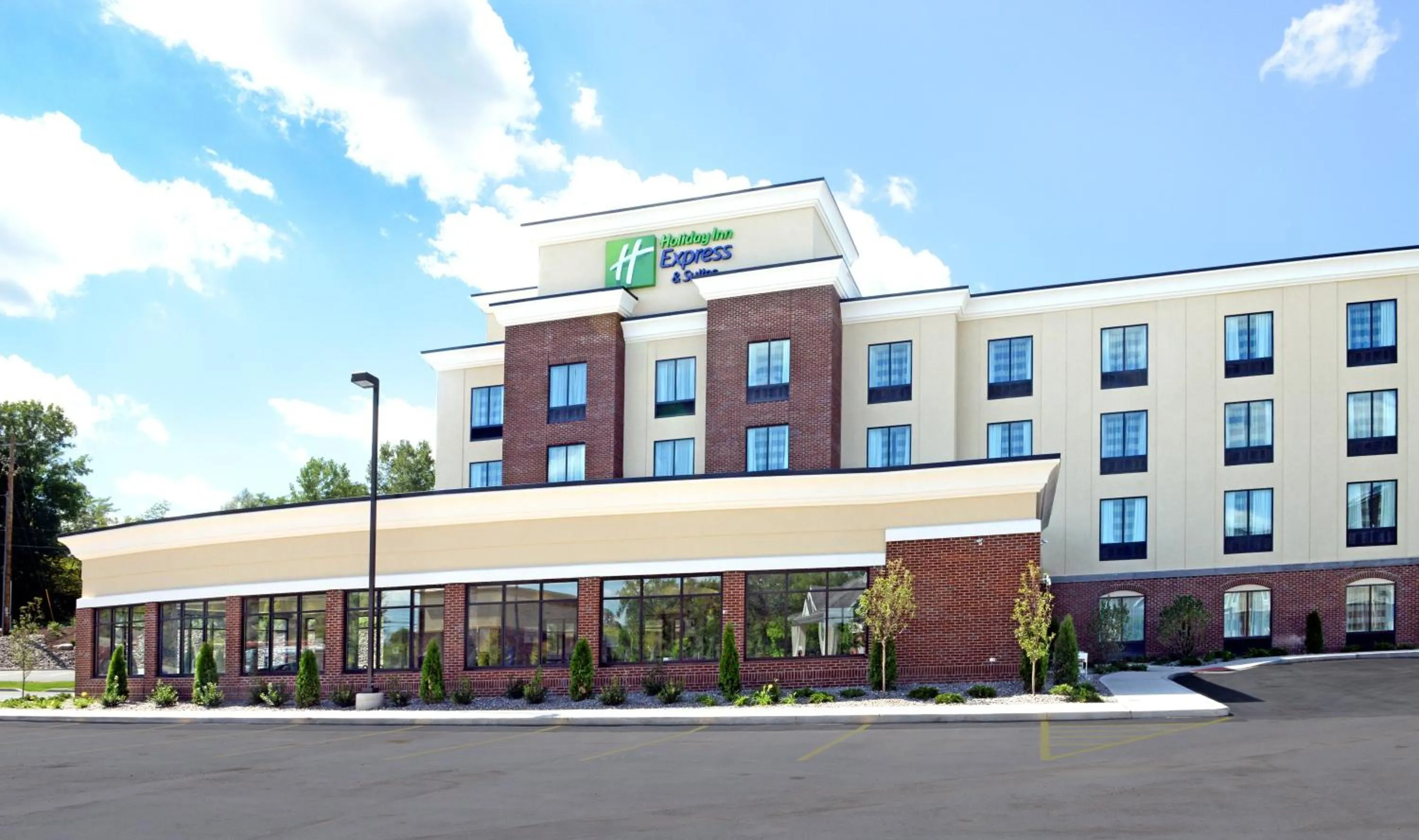 Property building in Holiday Inn Express & Suites Geneva Finger Lakes by IHG