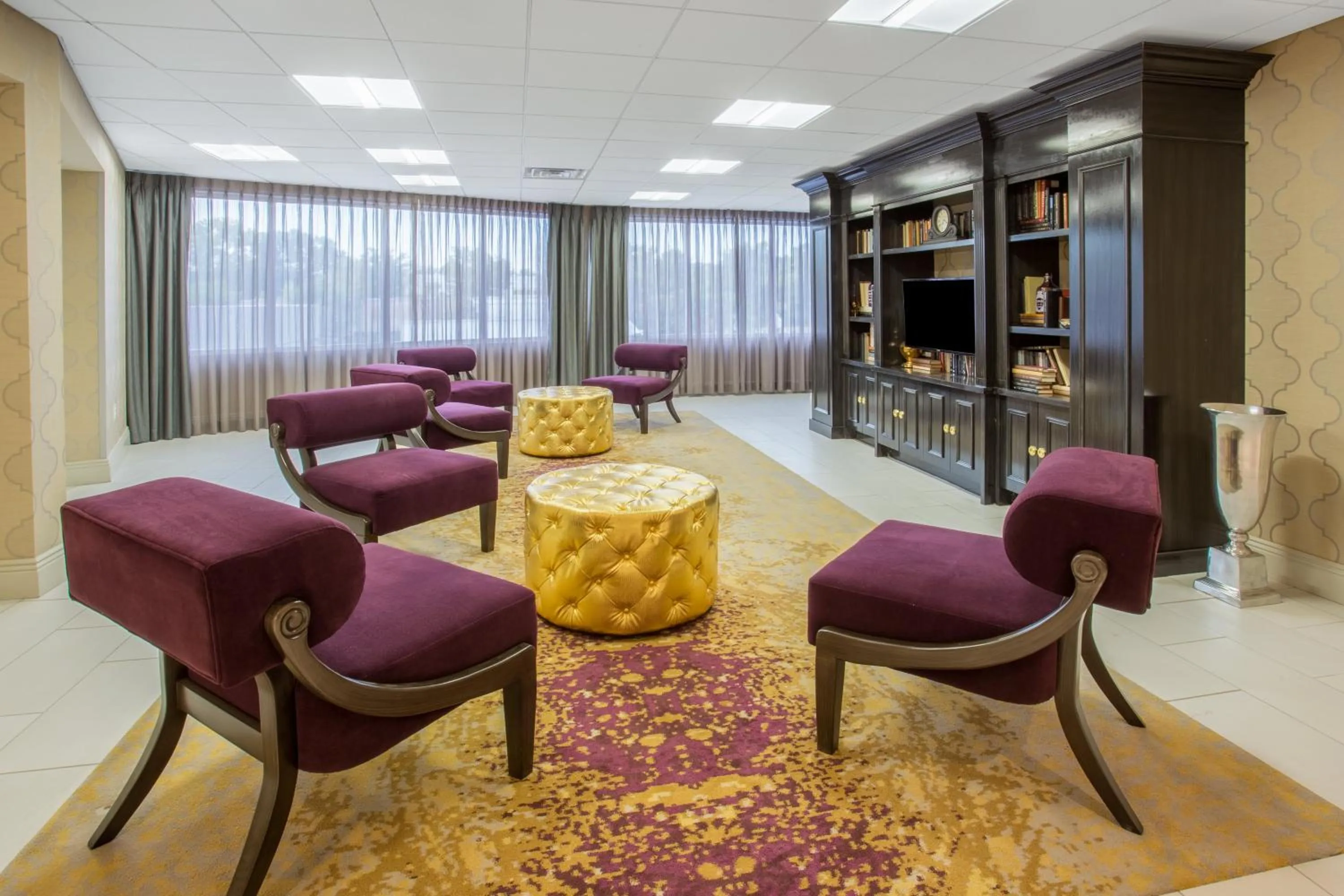 Meeting/conference room in Crowne Plaza Saddle Brook by IHG