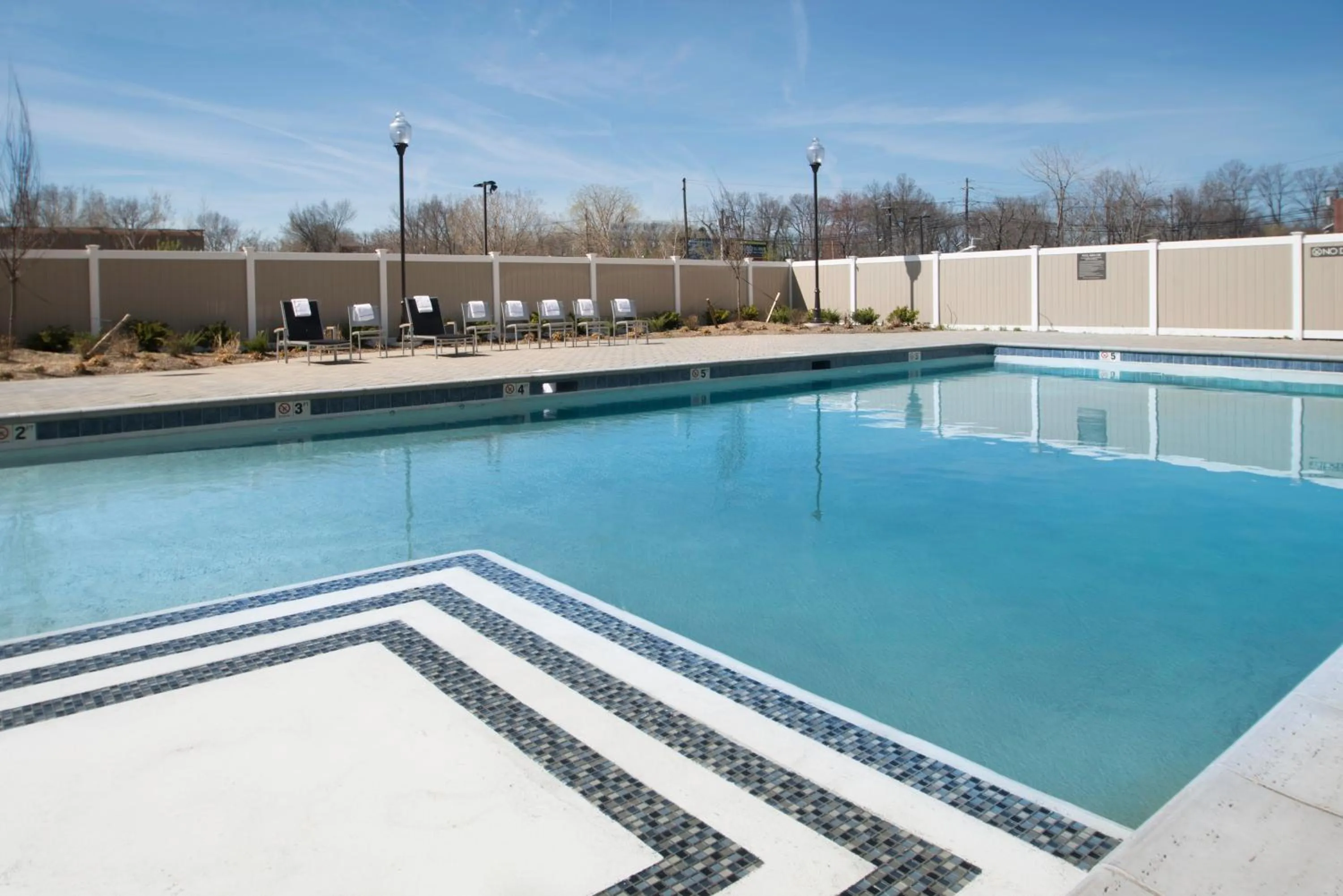 Swimming pool in Crowne Plaza Saddle Brook by IHG