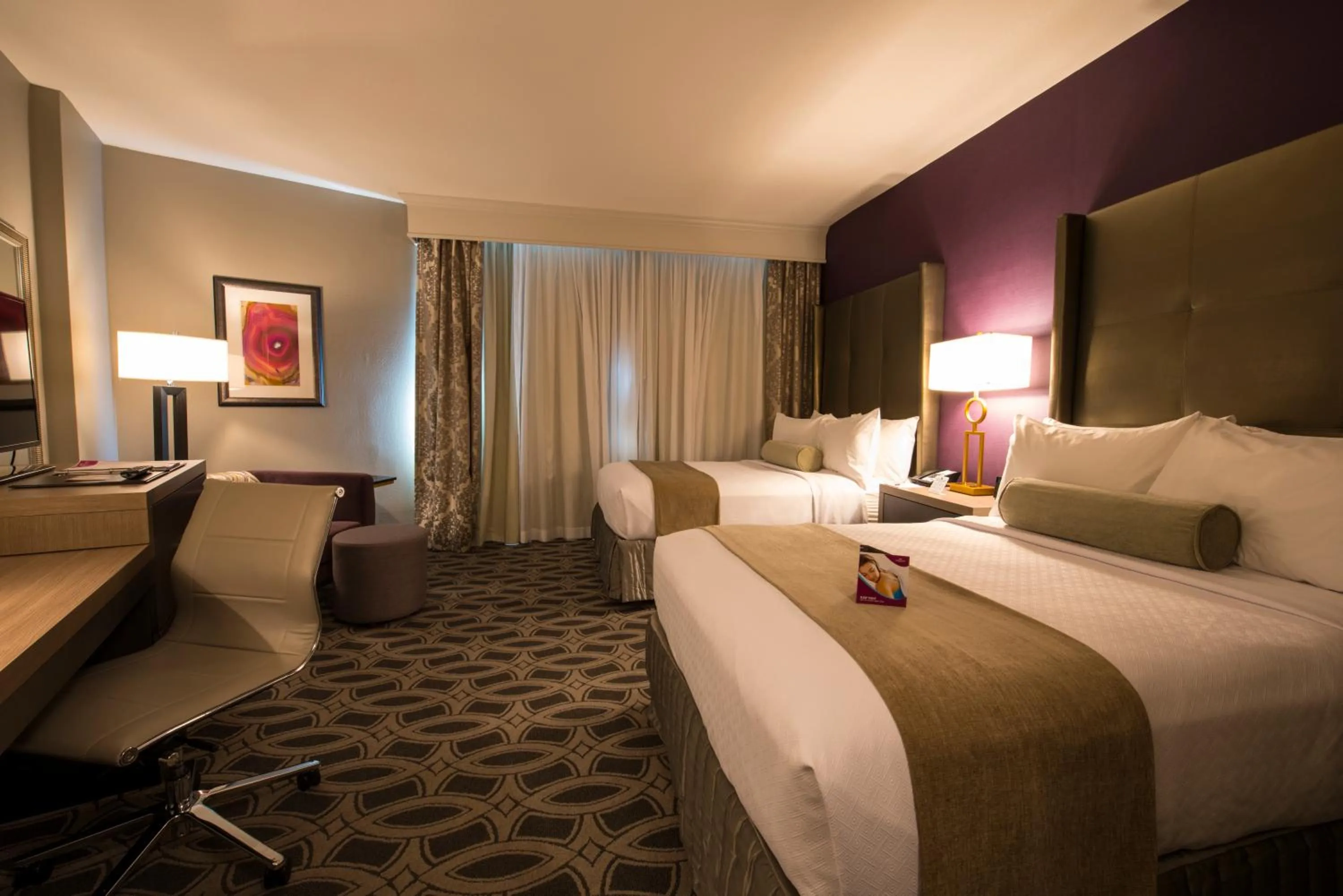 Bedroom, Bed in Crowne Plaza Saddle Brook by IHG