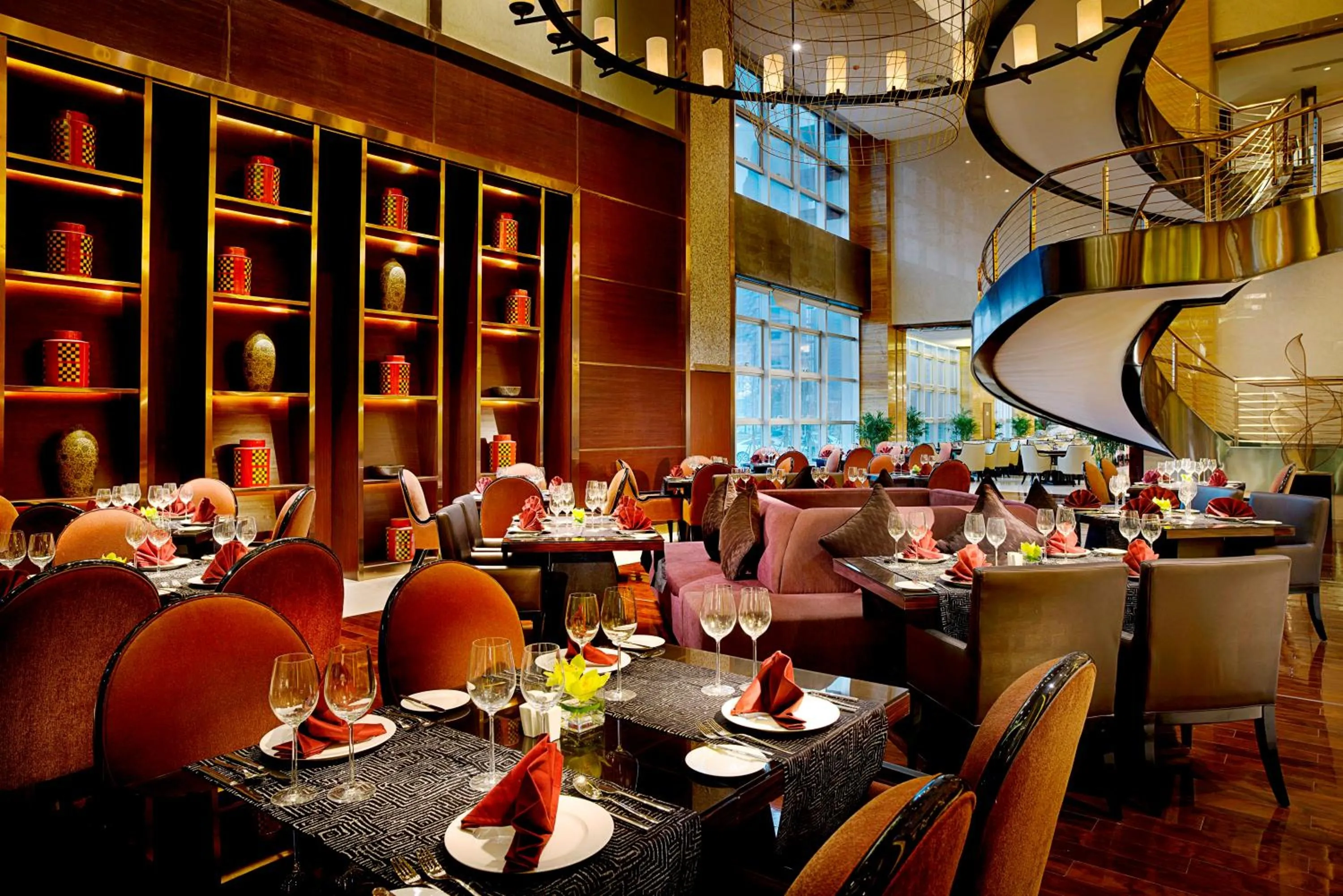 Restaurant/places to eat in Expo Center Hotel - Free Shuttle Bus & Late Check-out