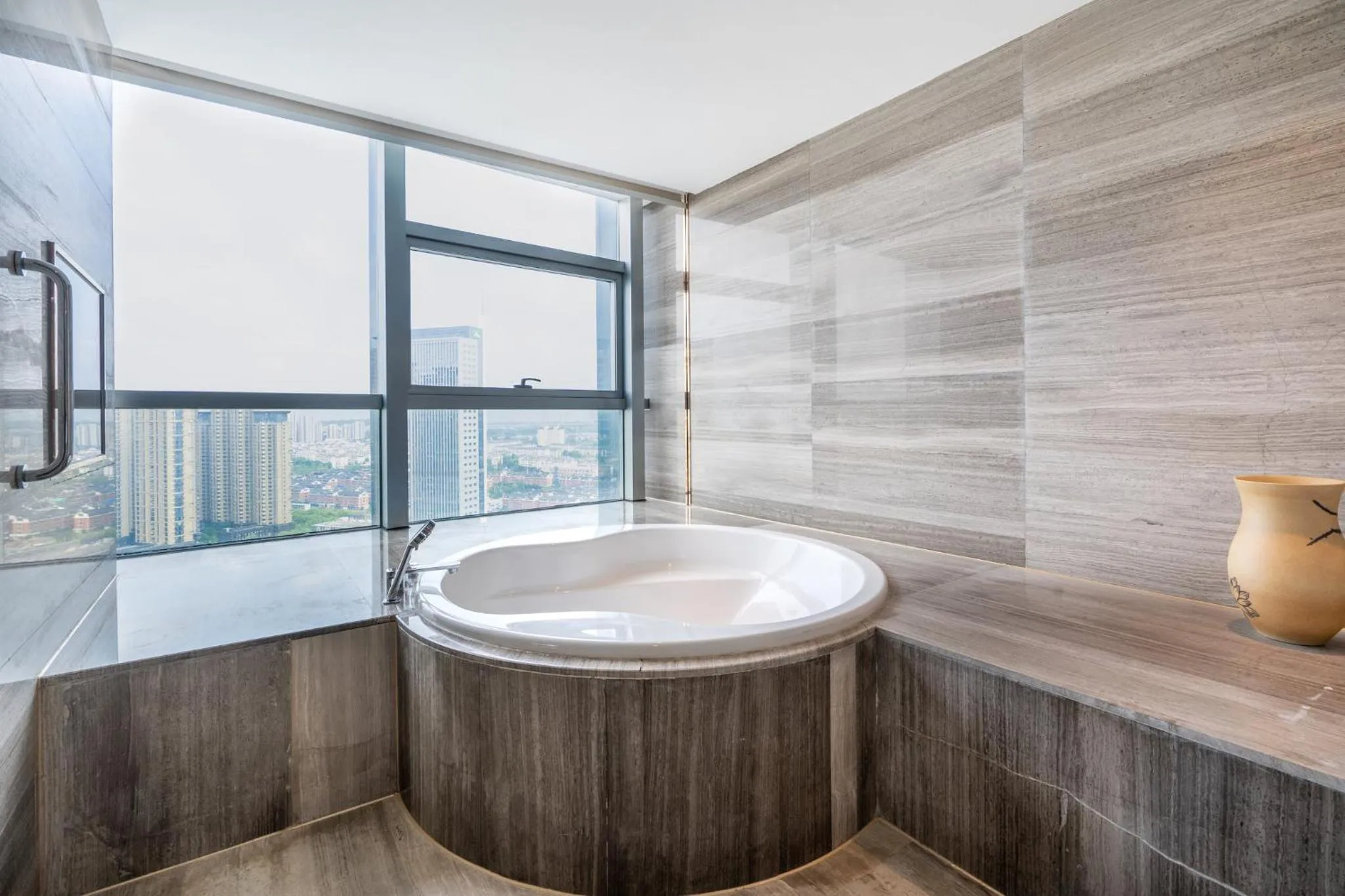 Bathroom in Expo Center Hotel - Free Shuttle Bus & Late Check-out