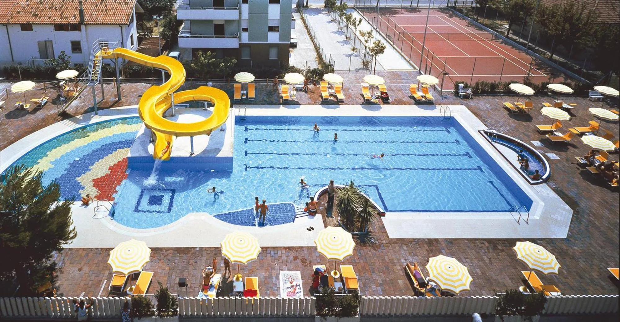 Swimming pool in Hotel Vanni