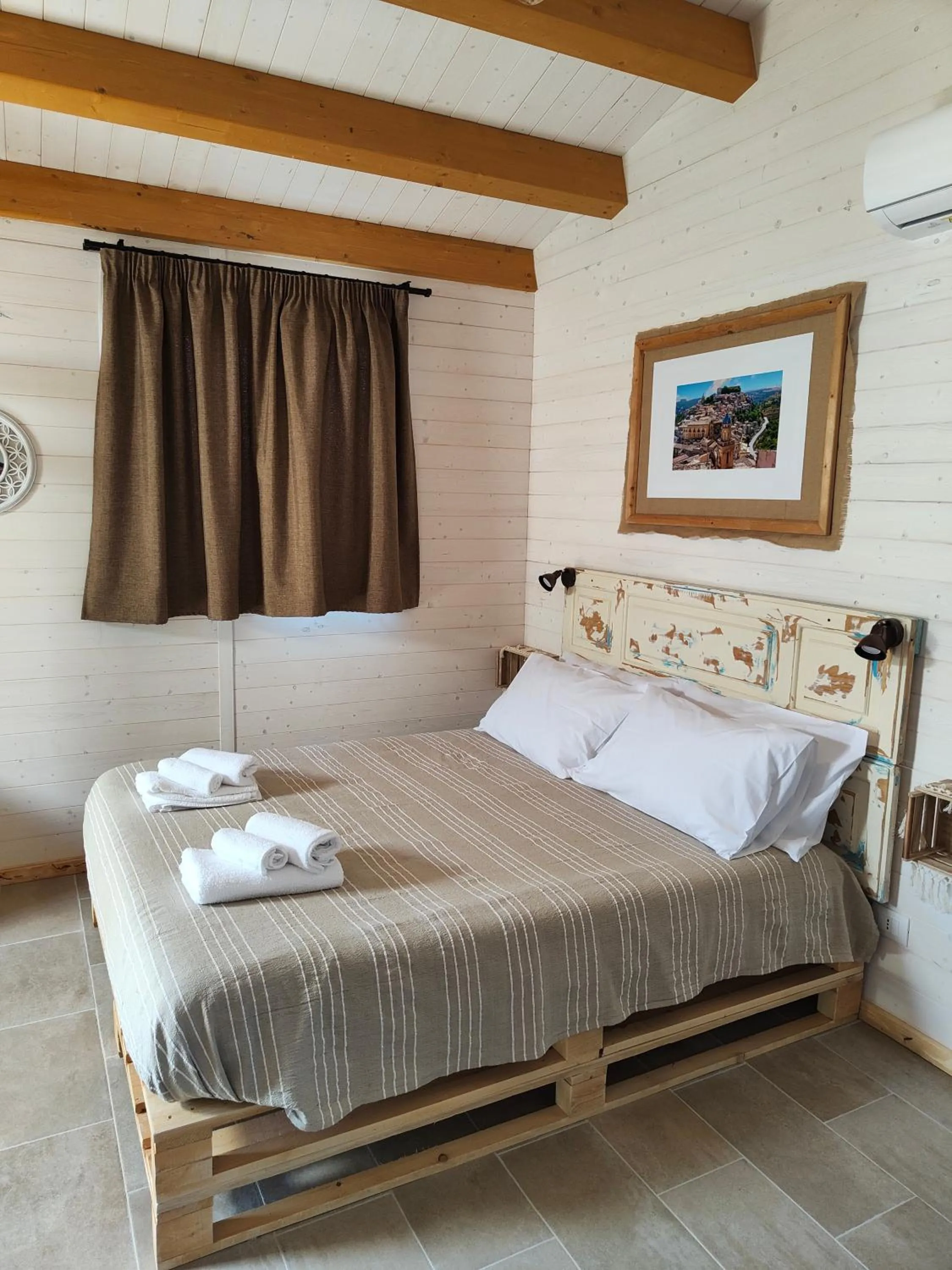 Bedroom, Bed in AgriBarocco