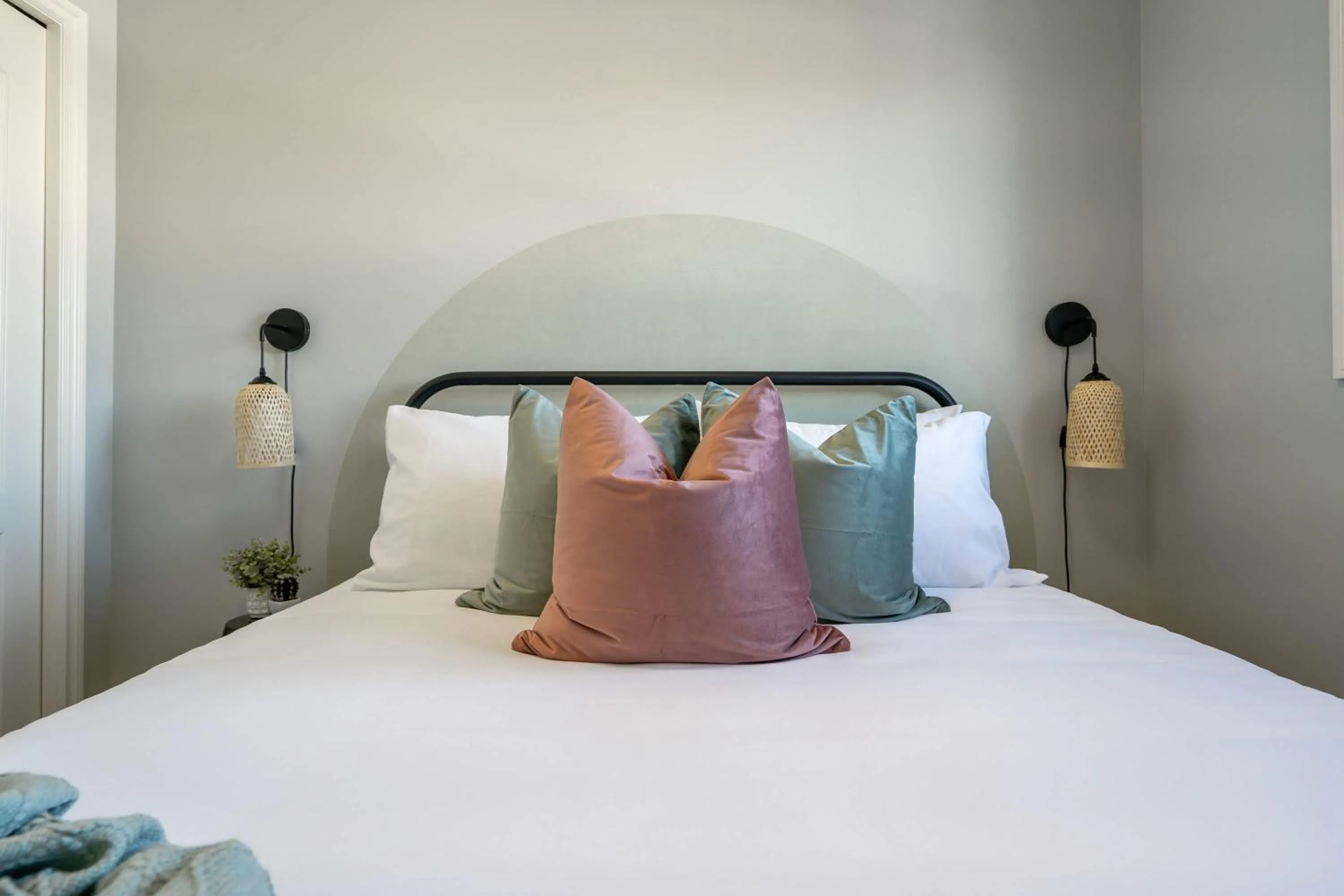 Bed in The Saturday I Perfect for Families I Arcade Games