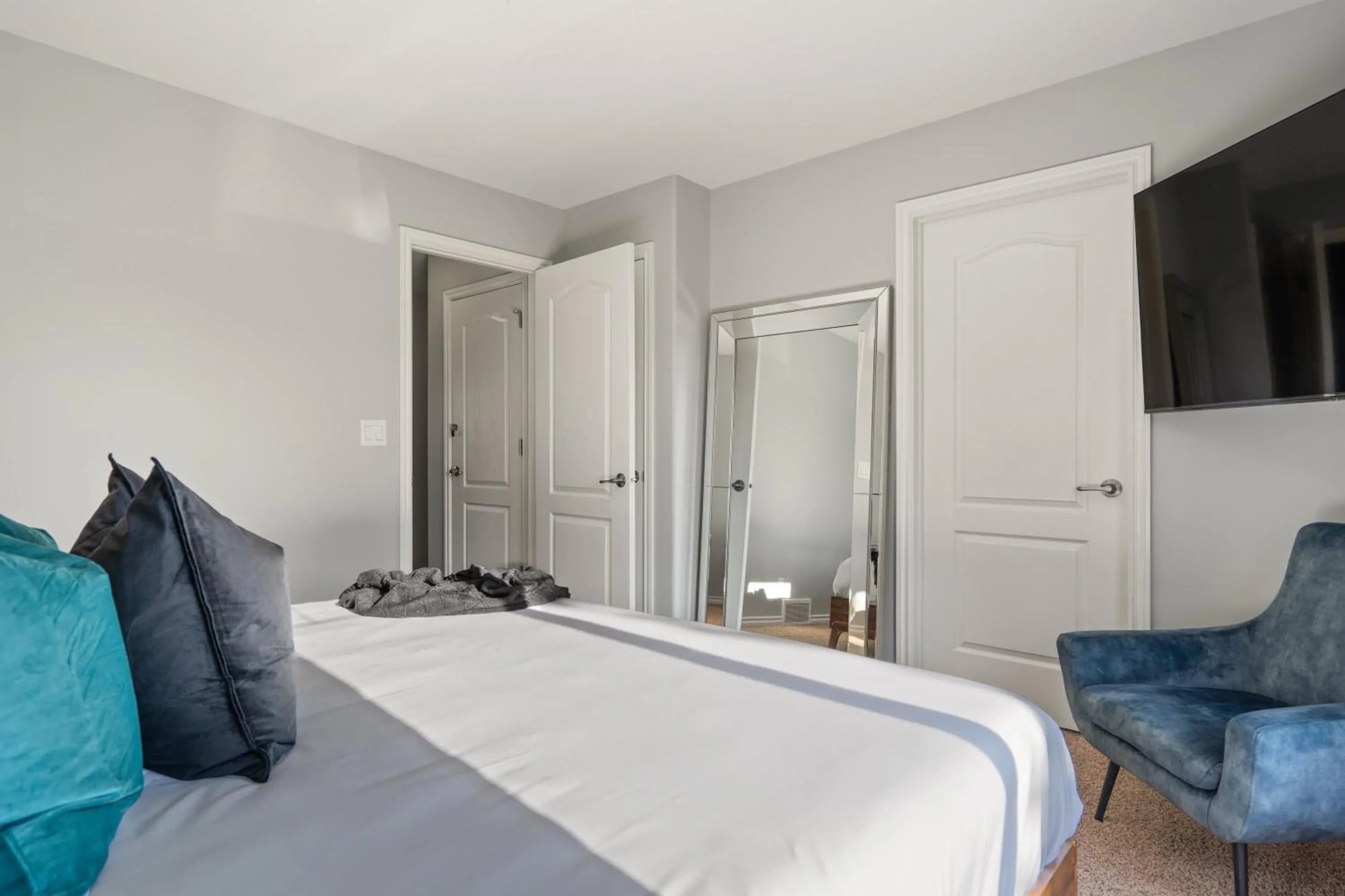 Bed in The Saturday I Perfect for Families I Arcade Games