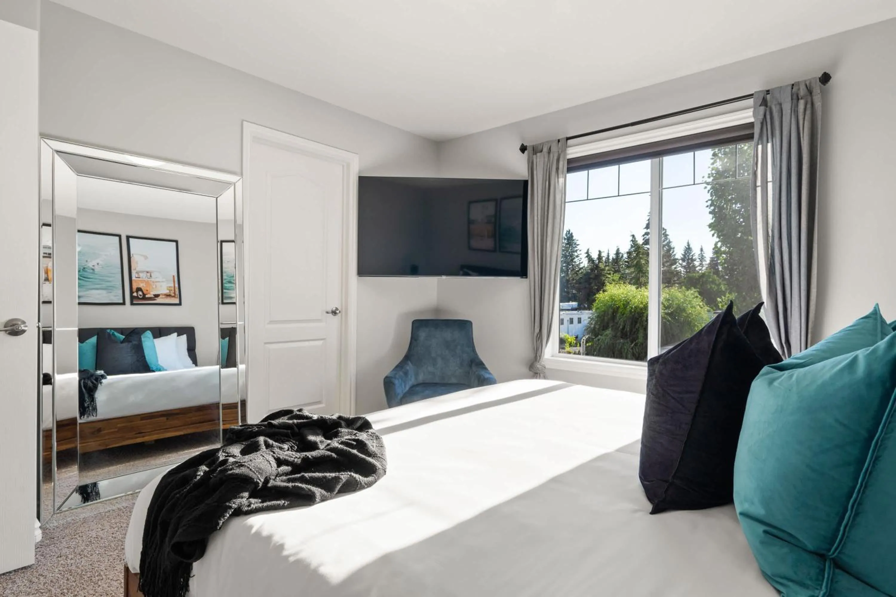 Bed in The Saturday I Perfect for Families I Arcade Games