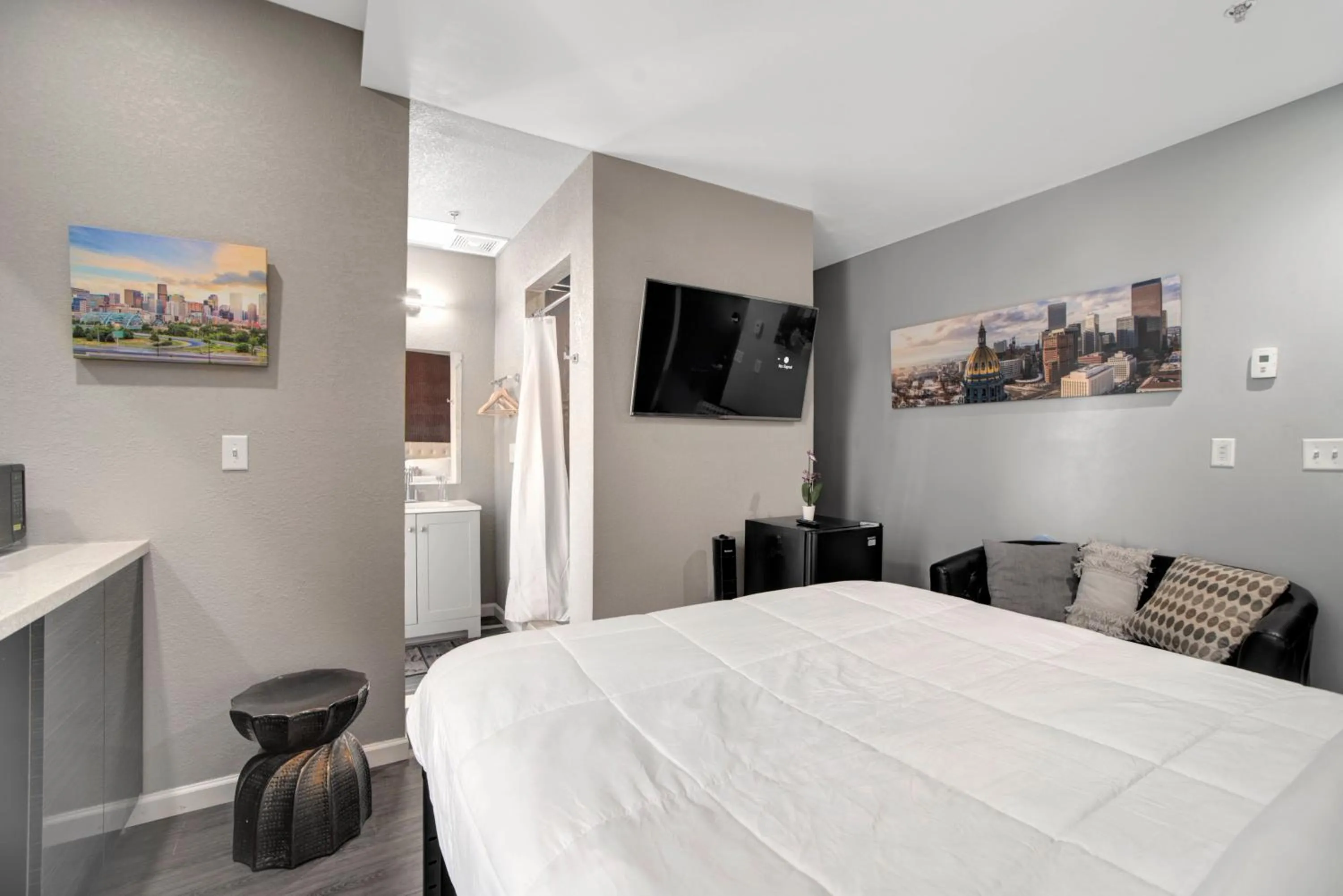 Bedroom in Good Hotels Downtown Denver