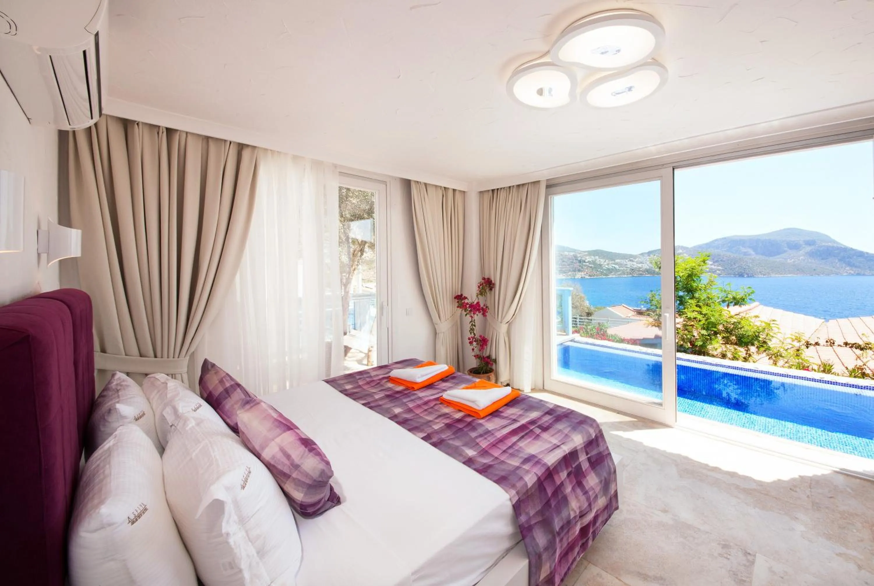 Bedroom, Bed in Asfiya Sea View Hotel