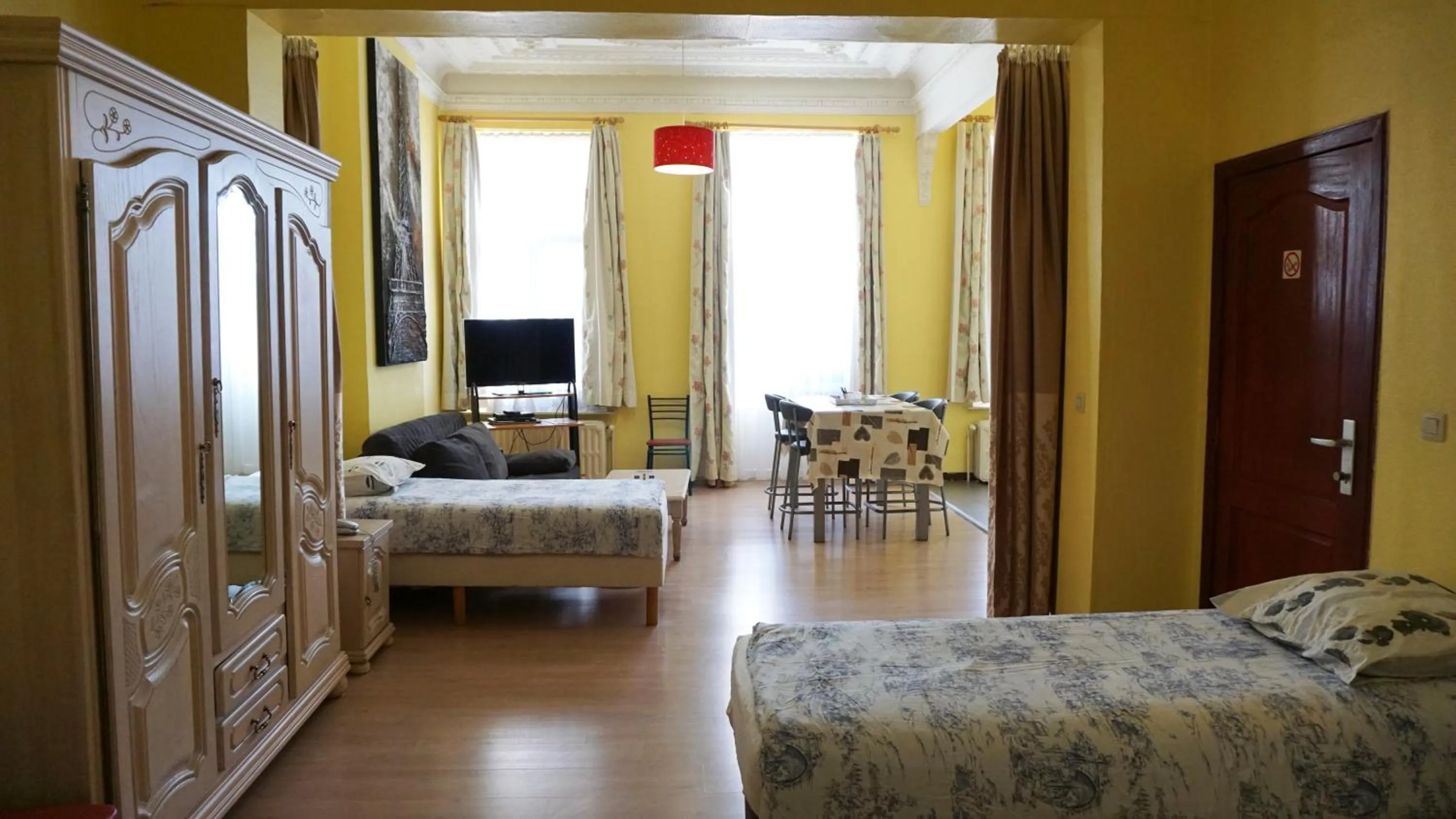 Bed in Apartments Marco Polo Midi