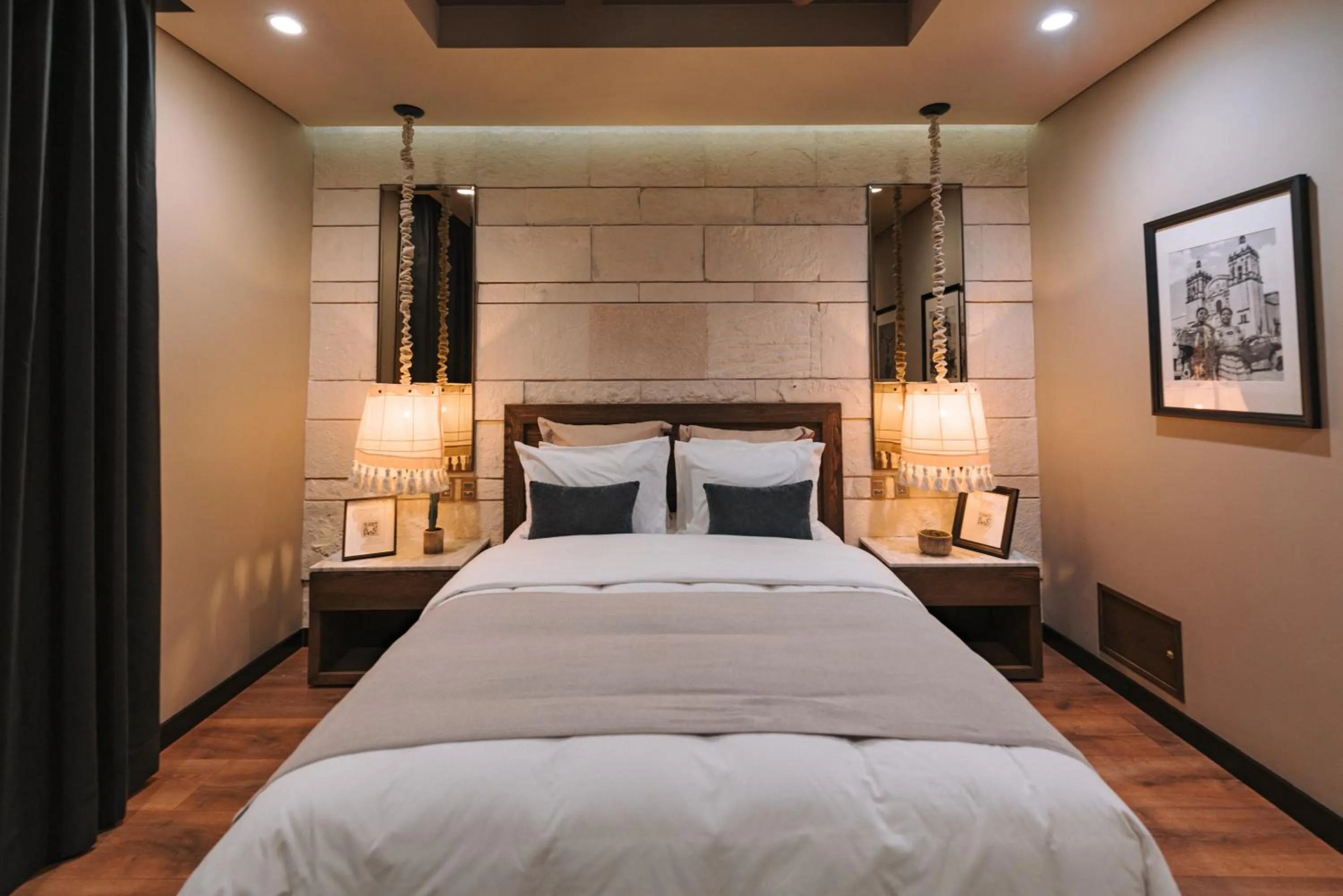 Photo of the whole room, Bed in CASA LUCIANA Condesa