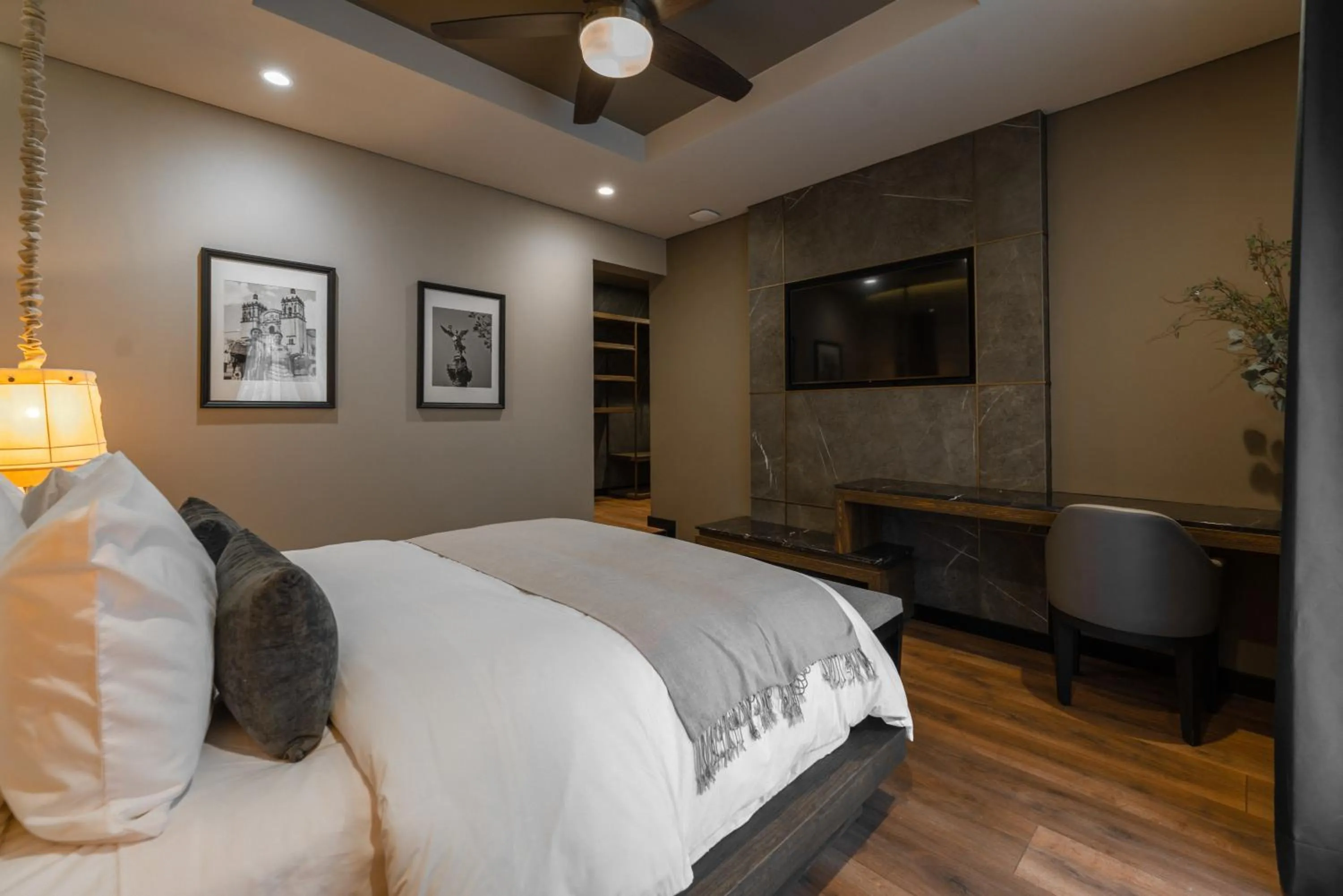 Photo of the whole room, Bed in CASA LUCIANA Condesa