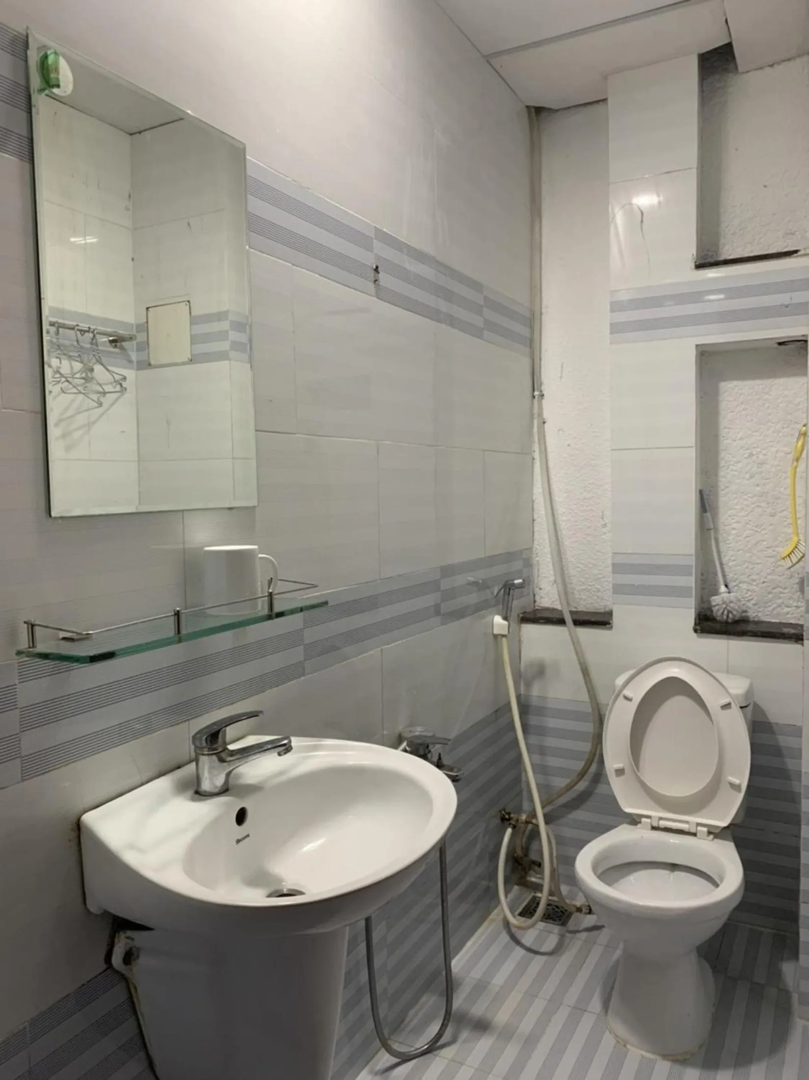 Bathroom in Gia Bao Hotel