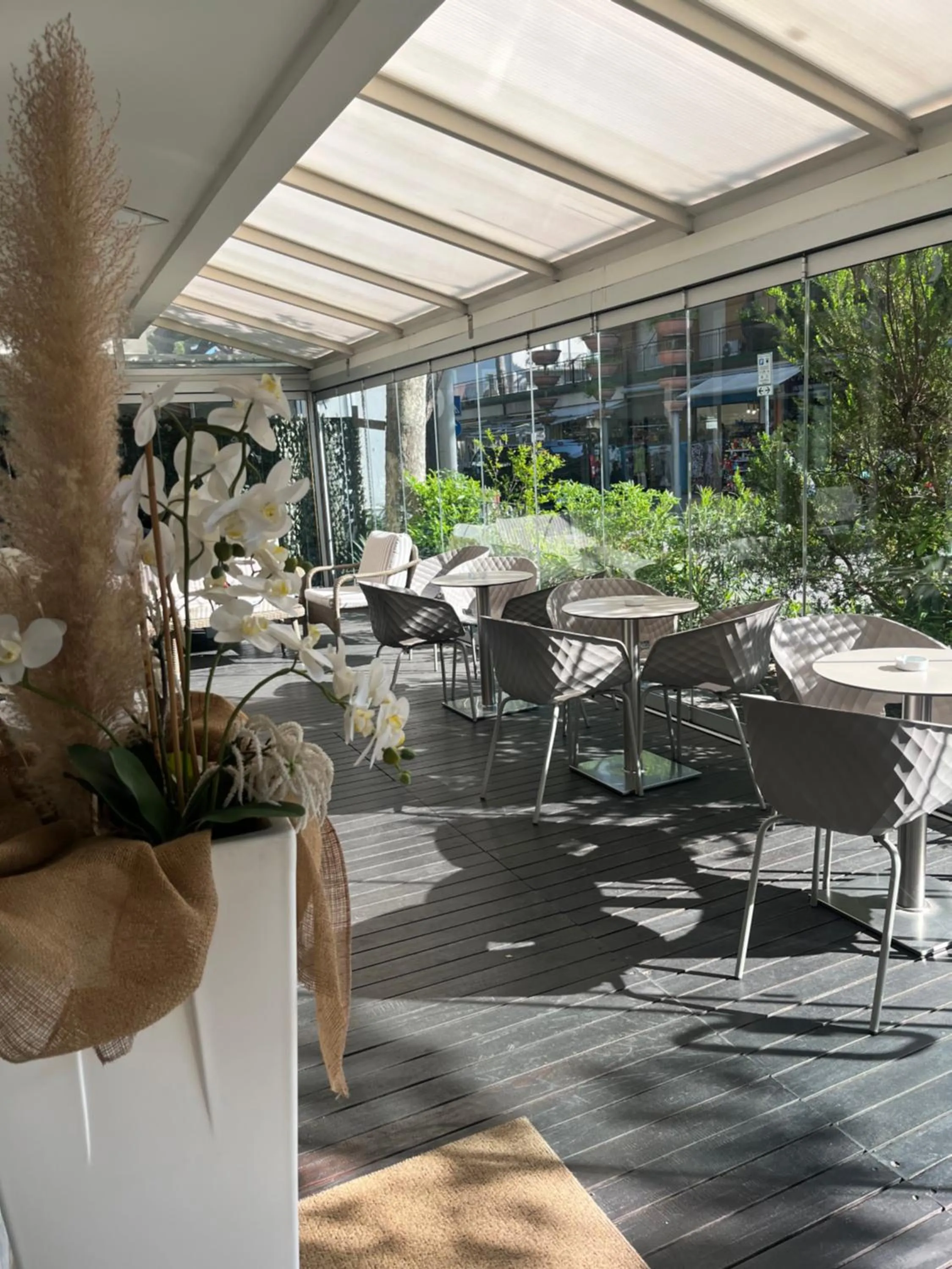 Property building in Hotel Mon Pays