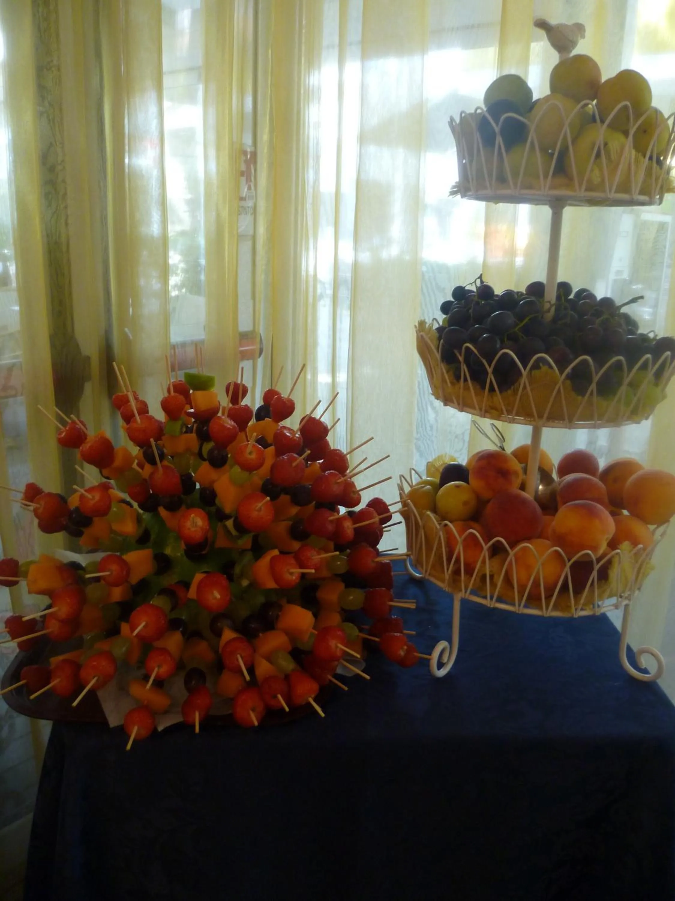 Food and drinks in Hotel Mon Pays