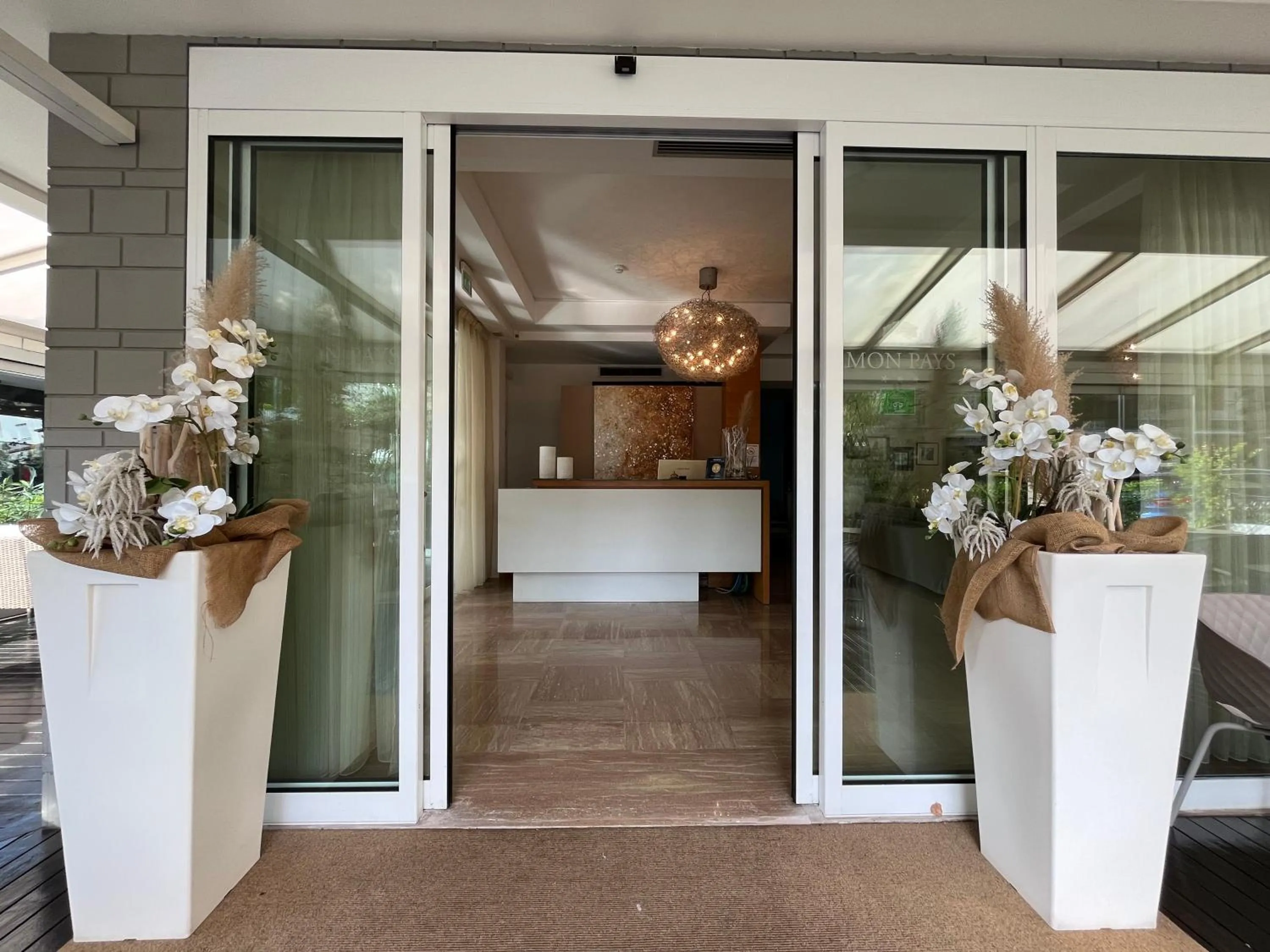 Property building in Hotel Mon Pays