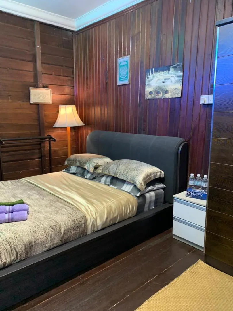 Bed in HOMESTAY Kampong KOTA AUR Resort with swimming pool, Kepala Batas, SEBERANG PERAI, PENANG -MOTAC registered Awarded ASEAN homestay standard Malaysia AWARD 2023-2028 Only 3 minutes from viral KG AGONG