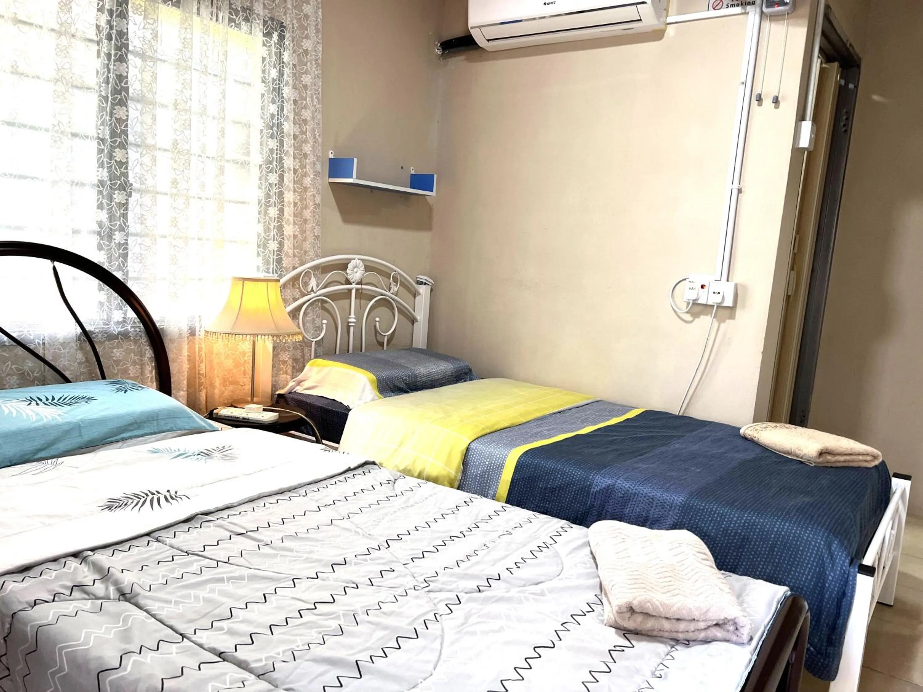 Bed in HOMESTAY Kampong KOTA AUR Resort with swimming pool, Kepala Batas, SEBERANG PERAI, PENANG -MOTAC registered Awarded ASEAN homestay standard Malaysia AWARD 2023-2028 Only 3 minutes from viral KG AGONG