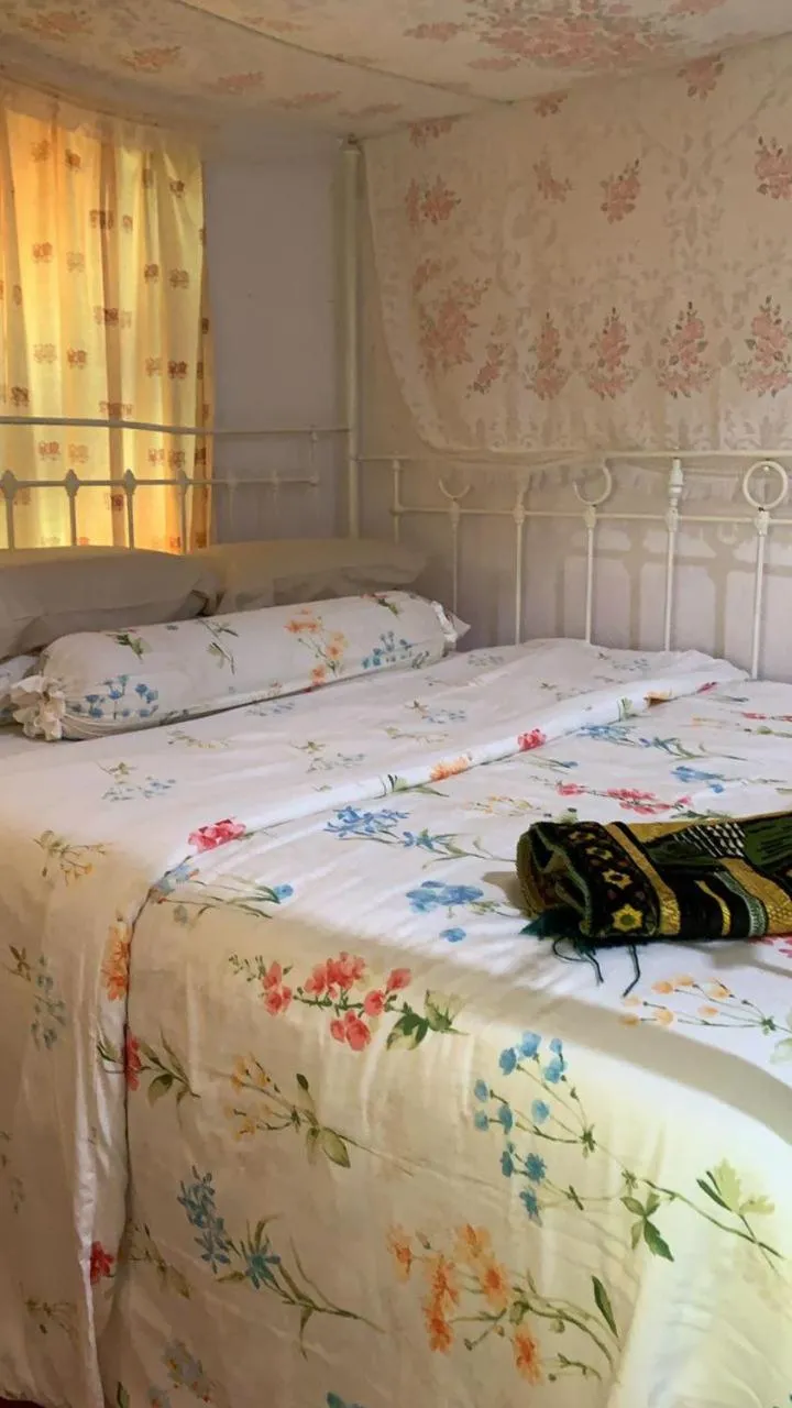 Bed in HOMESTAY Kampong KOTA AUR Resort with swimming pool, Kepala Batas, SEBERANG PERAI, PENANG -MOTAC registered Awarded ASEAN homestay standard Malaysia AWARD 2023-2028 Only 3 minutes from viral KG AGONG