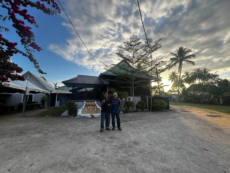 HOMESTAY Kampong KOTA AUR Resort with swimming pool, Kepala Batas, SEBERANG PERAI, PENANG -MOTAC registered Awarded ASEAN homestay standard Malaysia AWARD 2023-2028 Only 3 minutes from viral KG AGONG