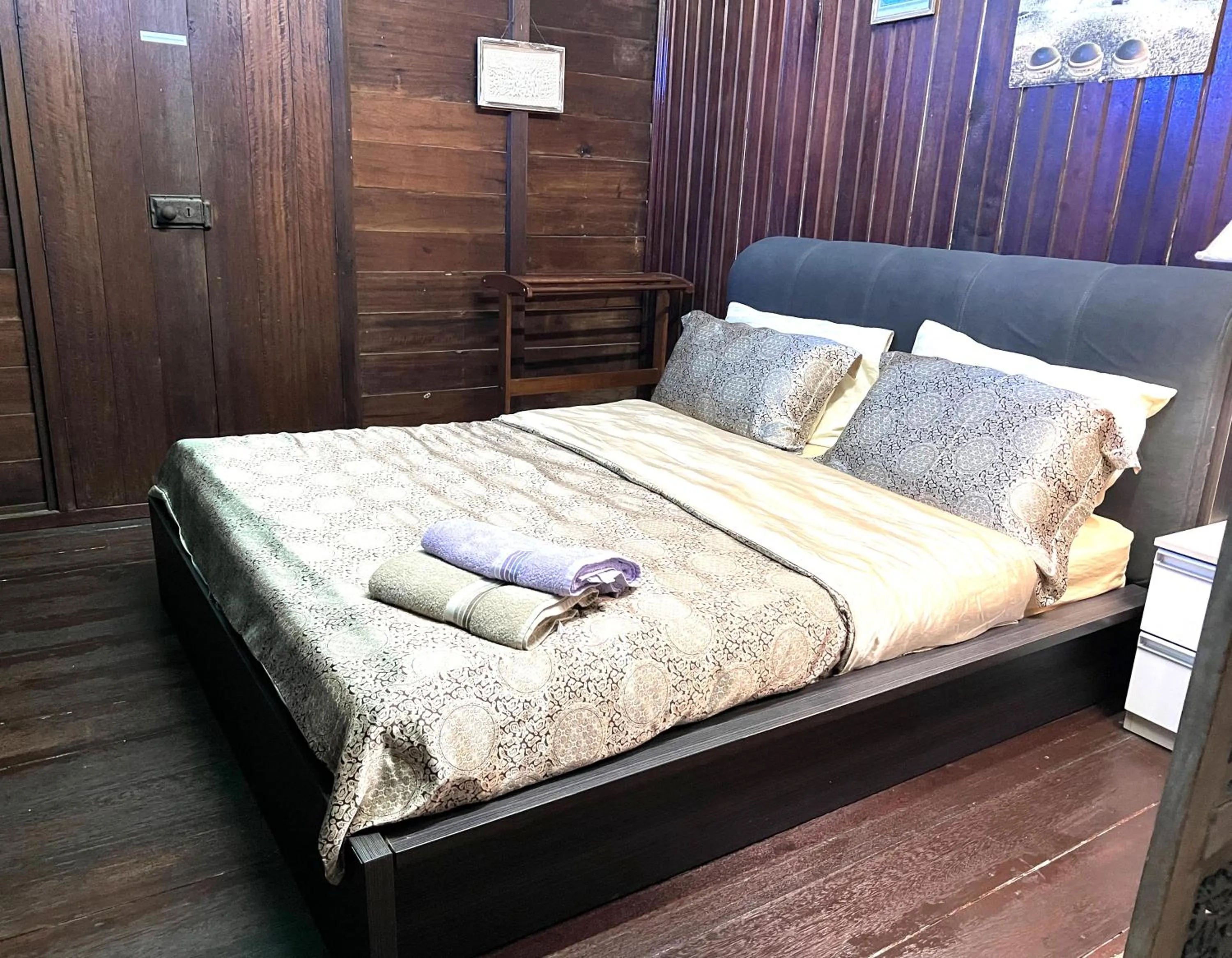 Bed in HOMESTAY Kampong KOTA AUR Resort with swimming pool, Kepala Batas, SEBERANG PERAI, PENANG -MOTAC registered Awarded ASEAN homestay standard Malaysia AWARD 2023-2028 Only 3 minutes from viral KG AGONG