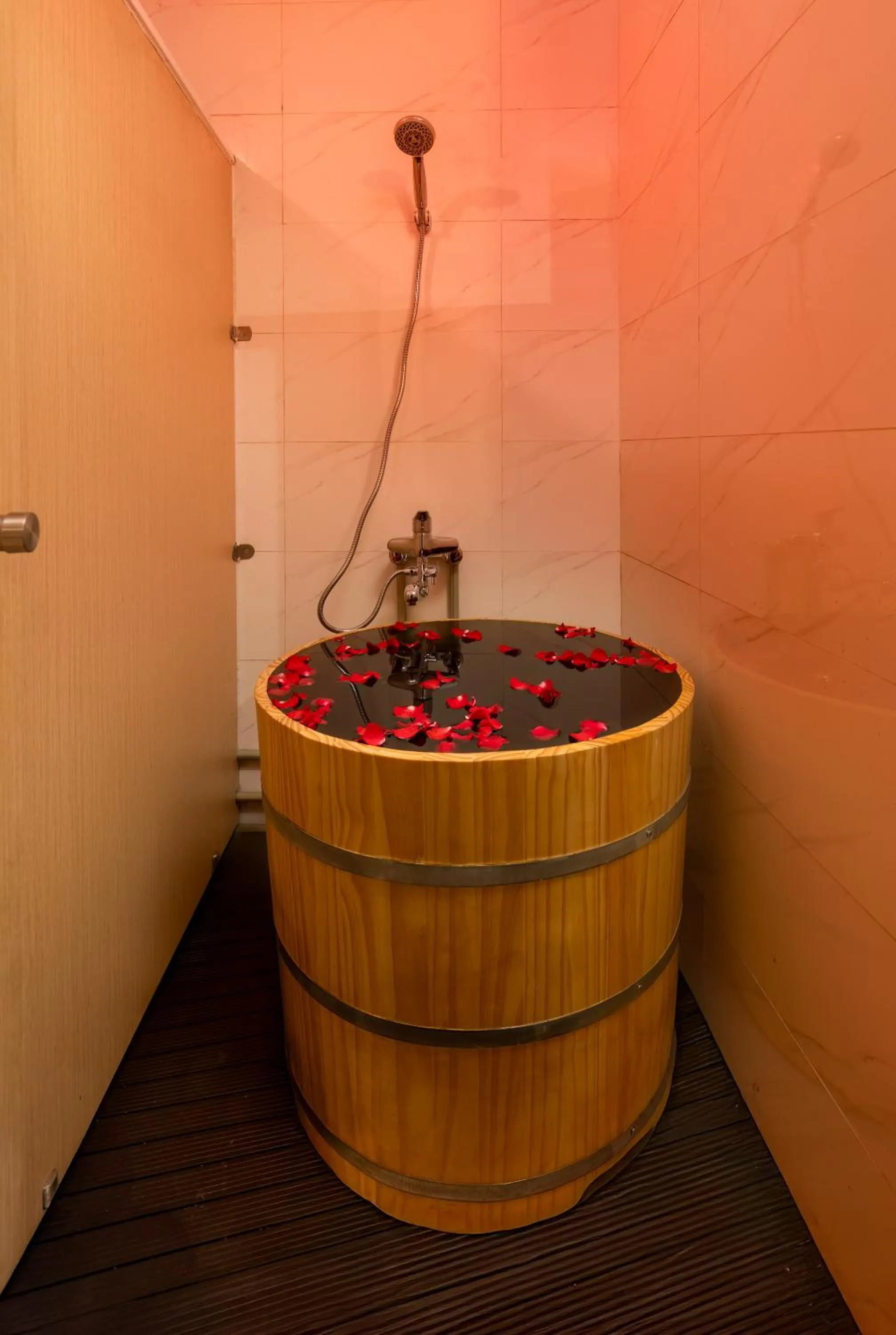 Massage in Hanoi Calista Hotel & Spa