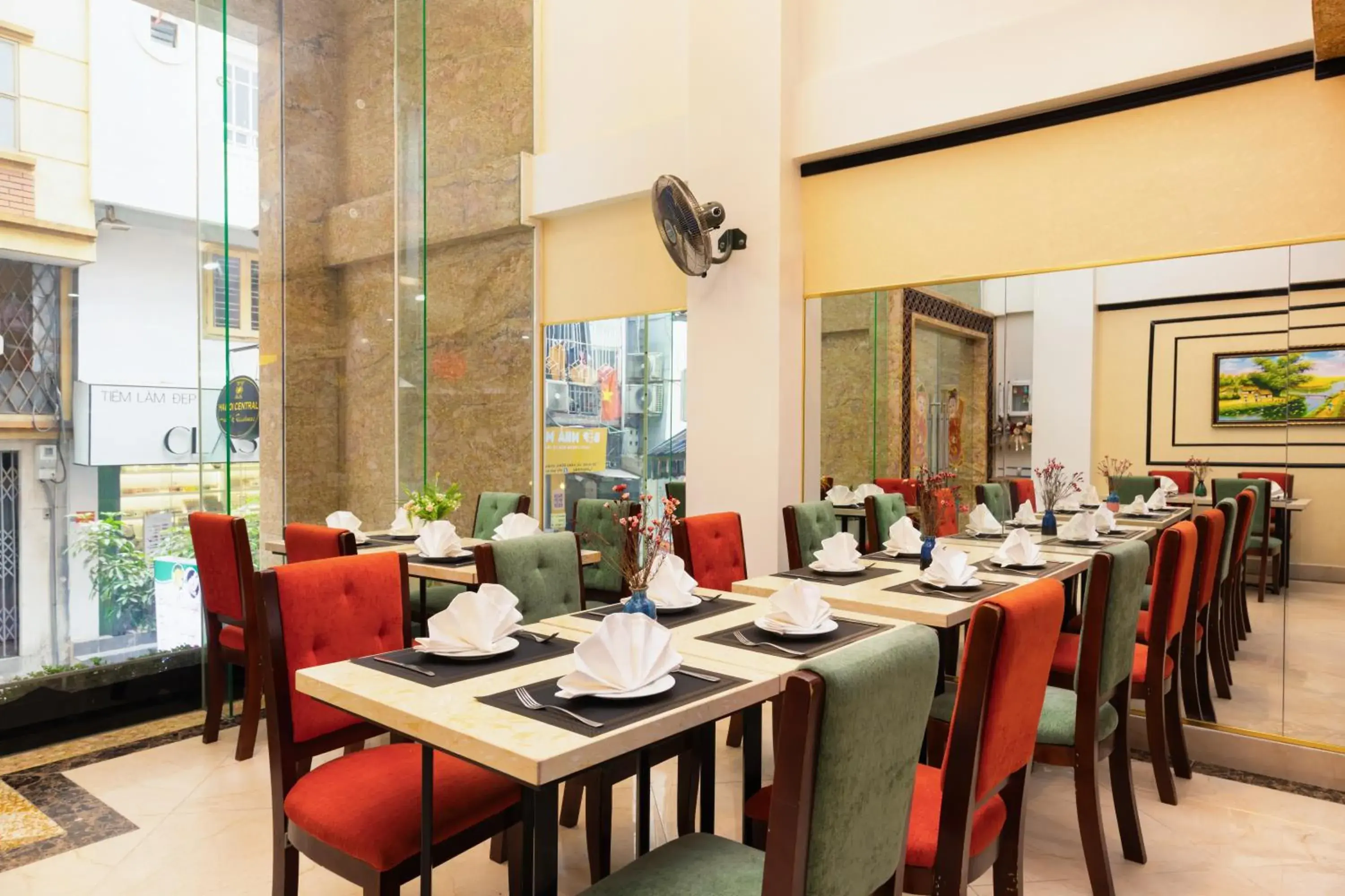 Restaurant/places to eat in Hanoi Calista Hotel & Spa Restaurant/places to eat in Hanoi Calista Hotel & Spa