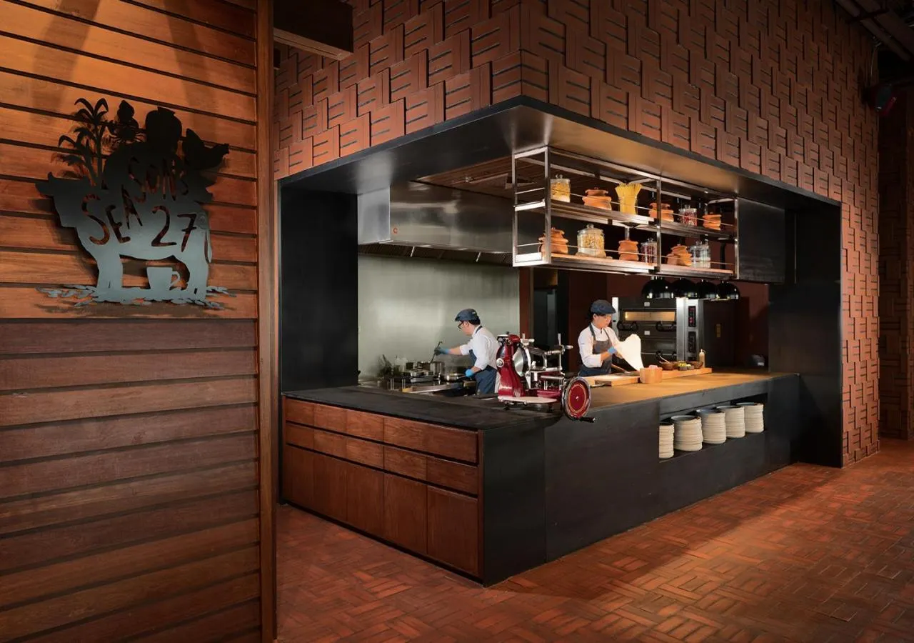 Restaurant/places to eat in Ad Lib Hotel Khon Kaen